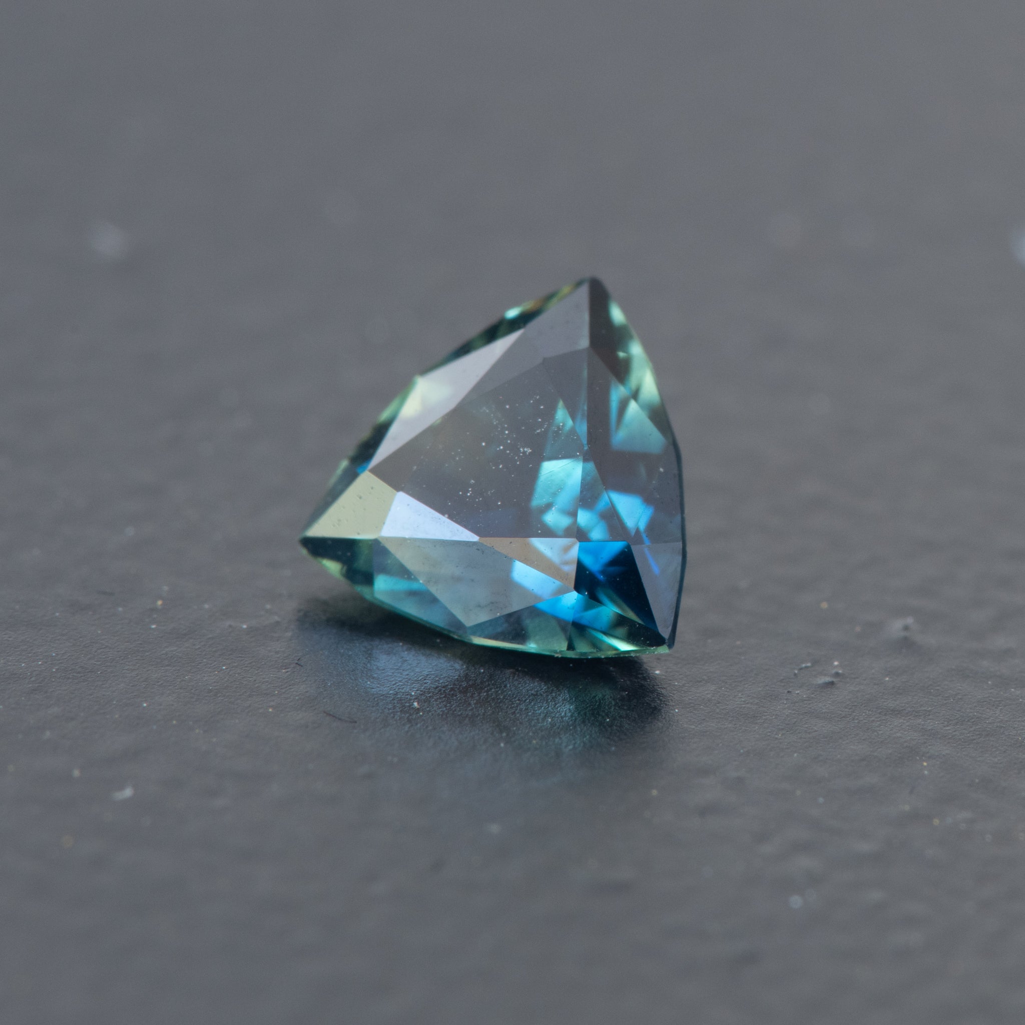 Parti Trilliant Sapphire 0.61 Ct. [S.P.T.029]