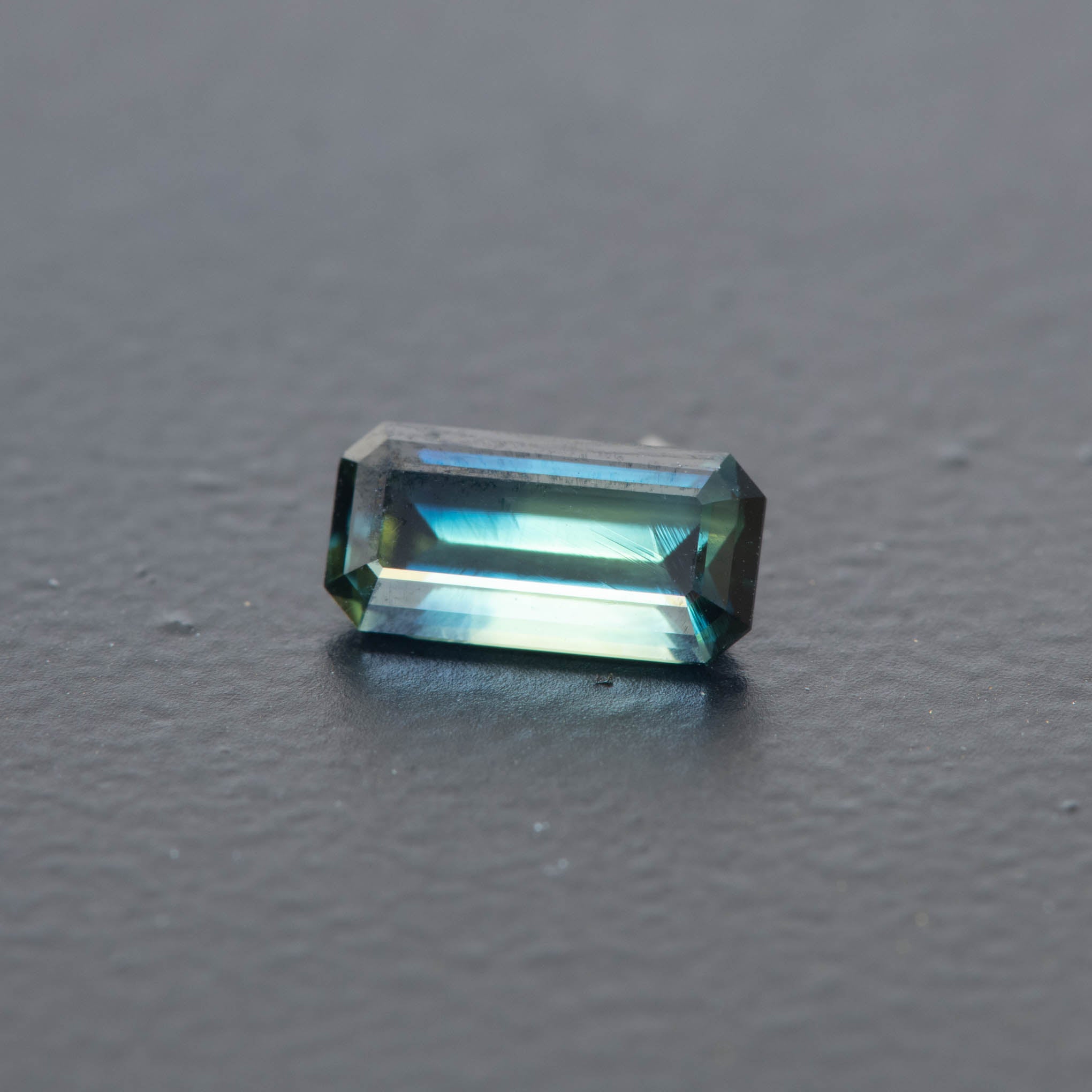 Parti Emerald Sapphire 0.82ct [S.P.E.1035]