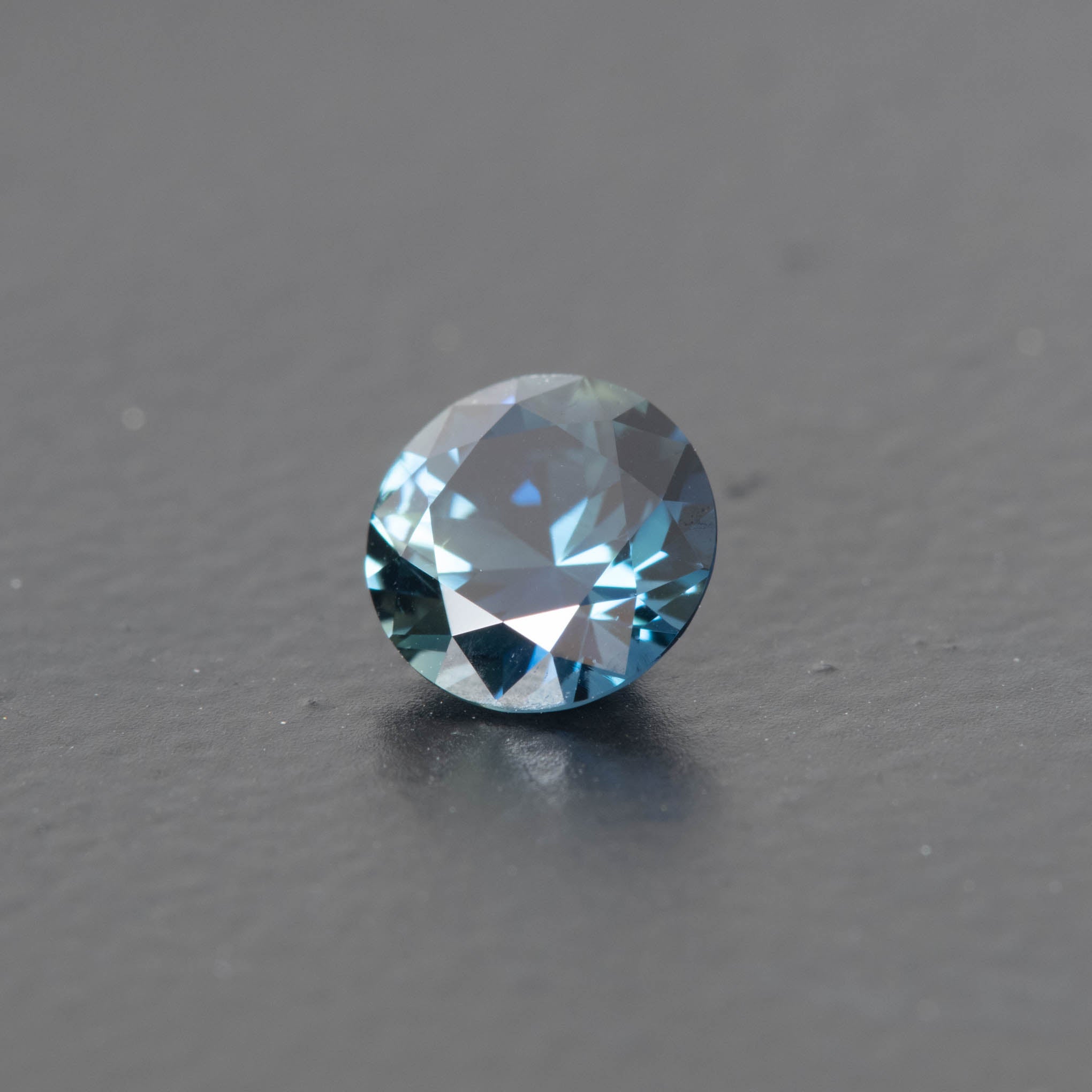 Blue Brilliant Sapphire 0.75ct [S.B.BR.1114]