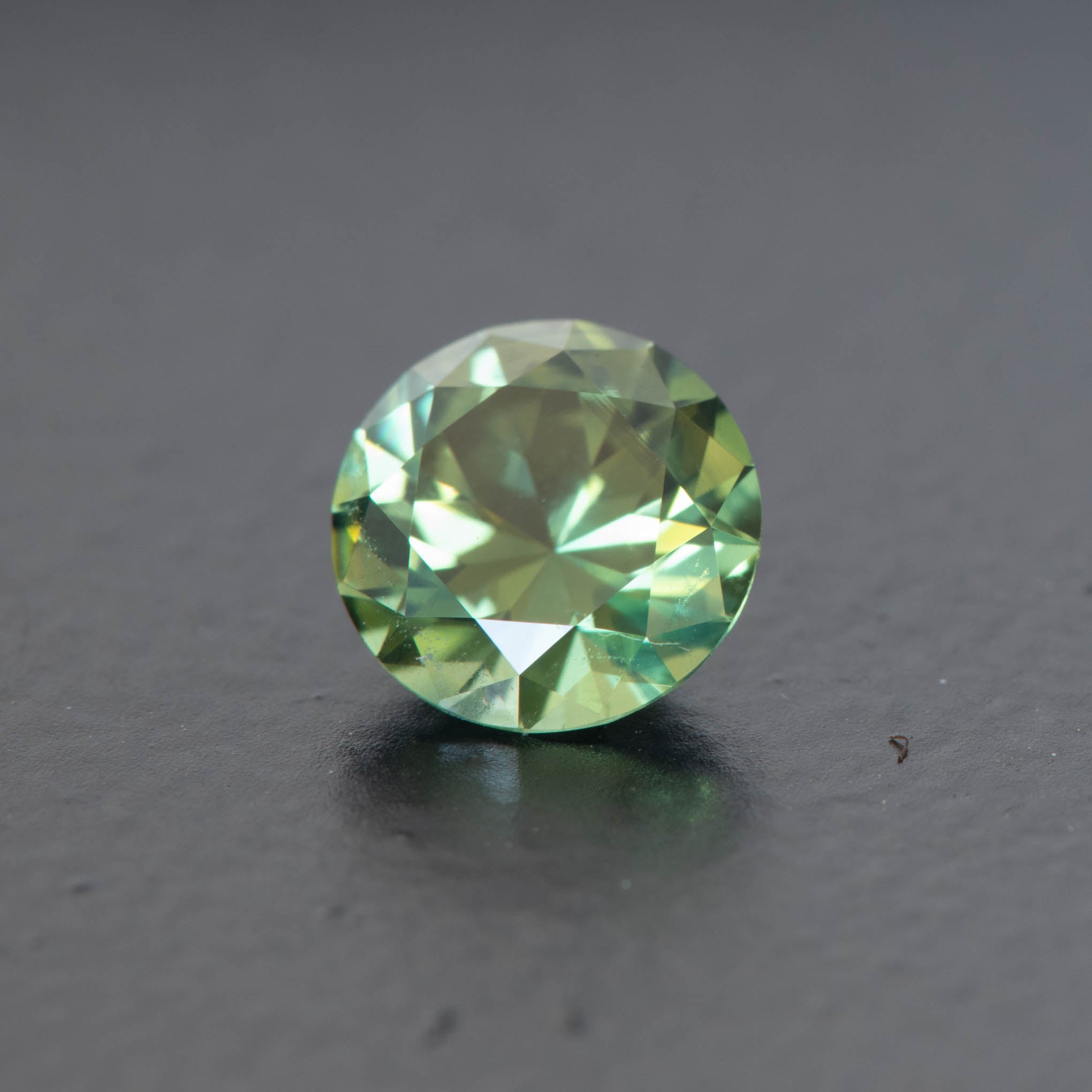 Parti Brilliant Sapphire 0.88ct [S.P.BR.1148]