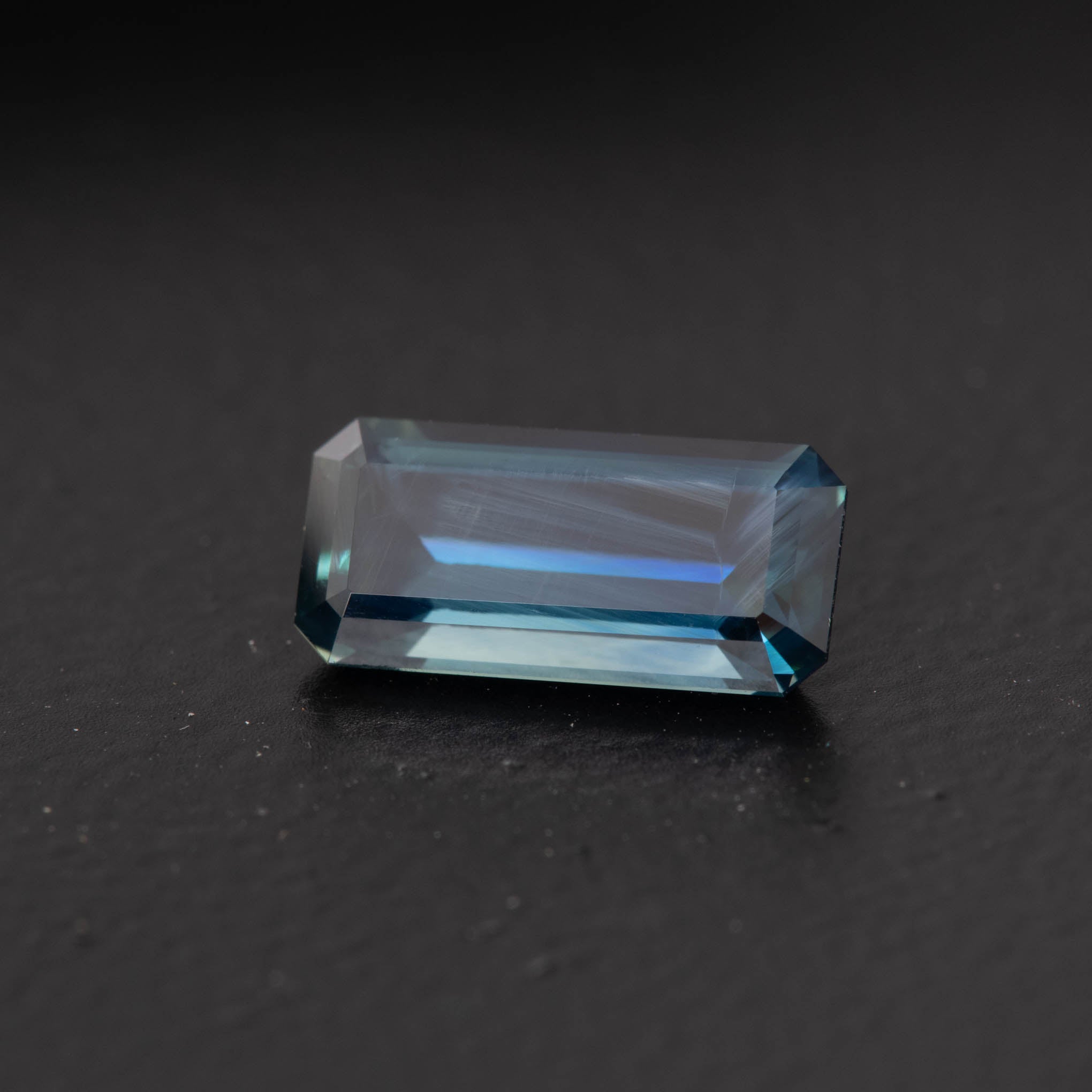 Blue Emerald Sapphire 1.88ct [S.B.E.1154]