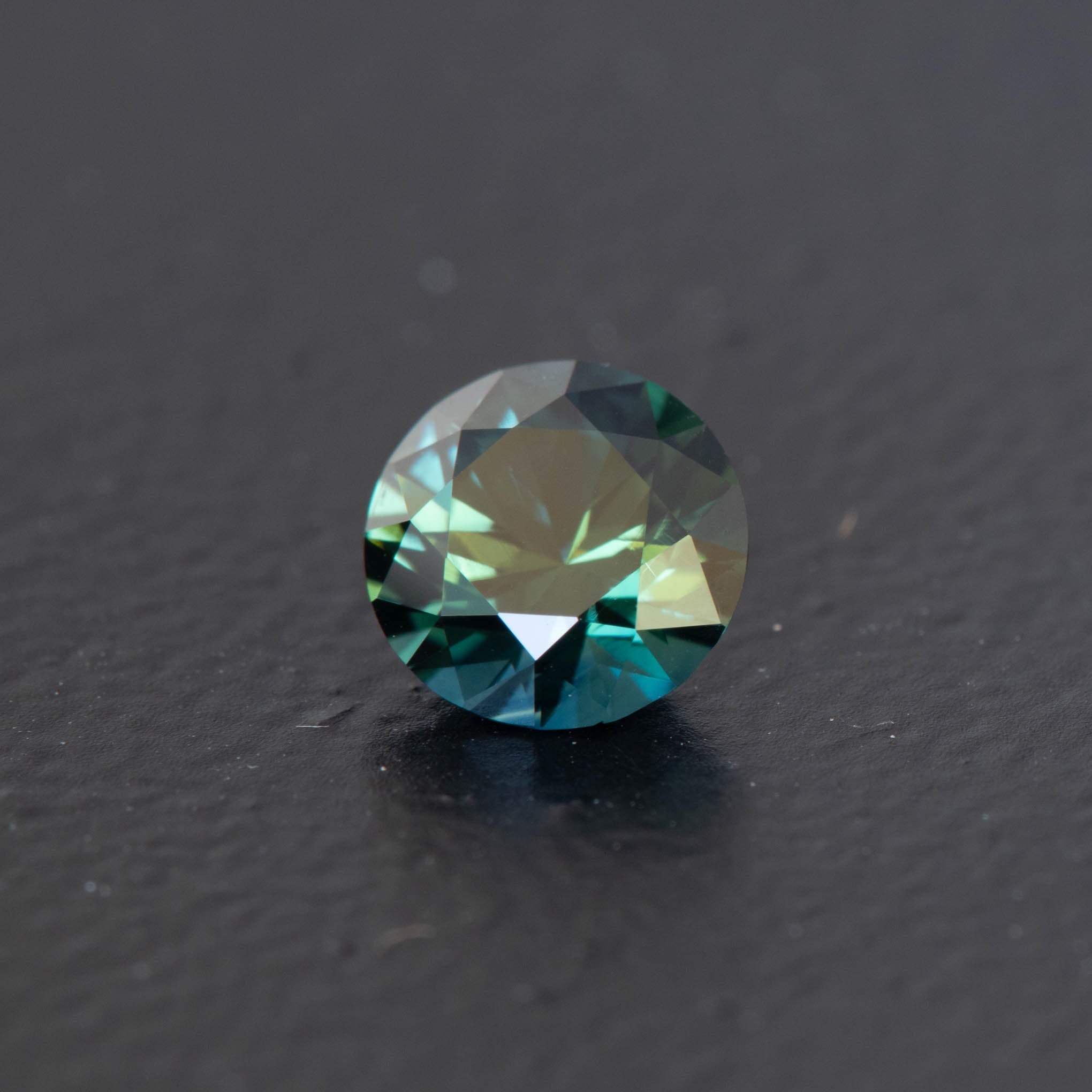 Parti Brilliant Sapphire 0.77ct [S.P.BR.1163]