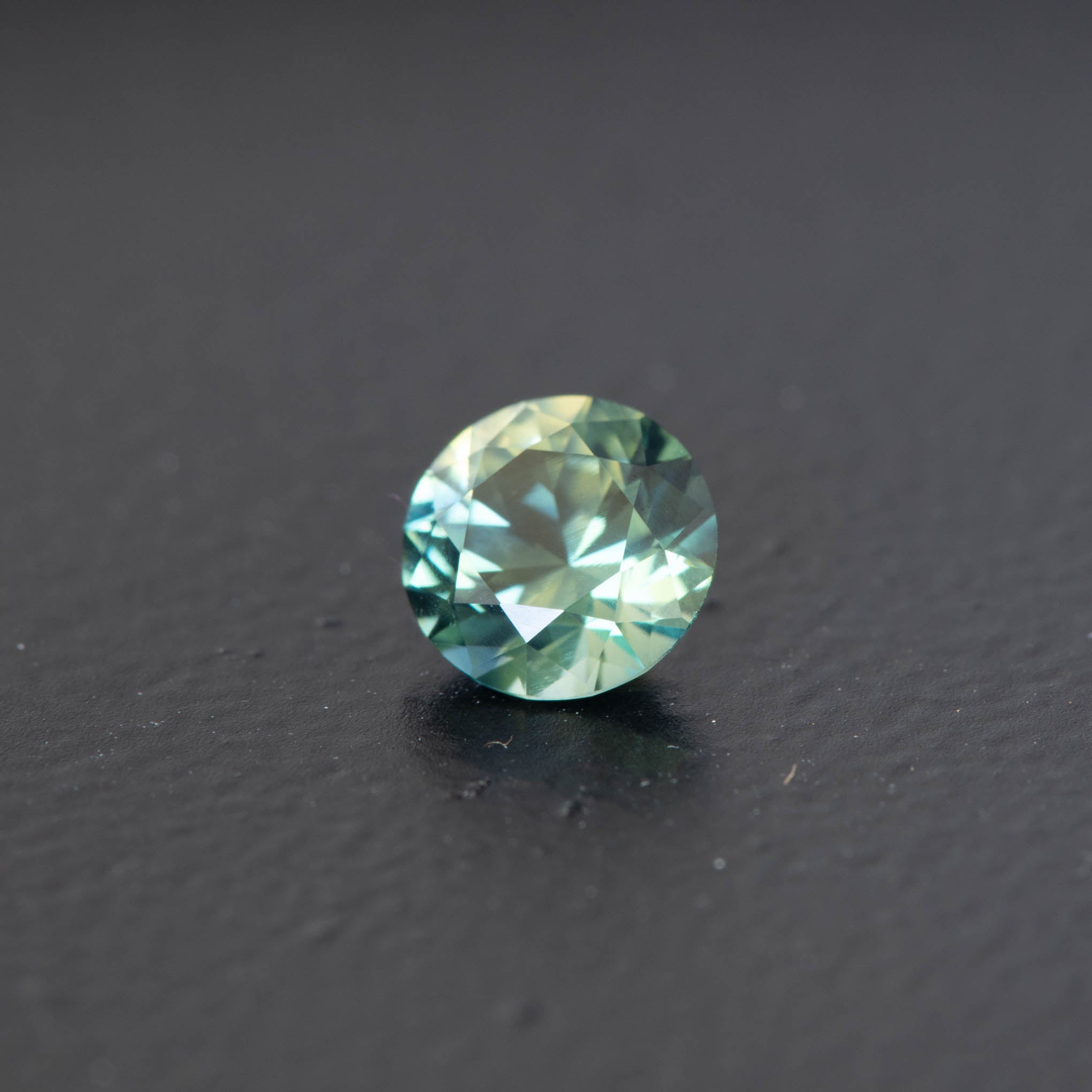 Parti Brilliant Sapphire 0.72ct [S.P.BR.1165]