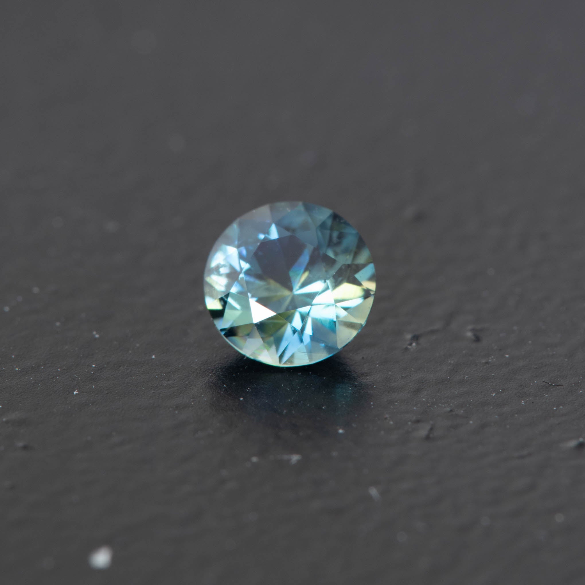 Teal Brilliant Sapphire 0.55ct [S.T.BR.1220]