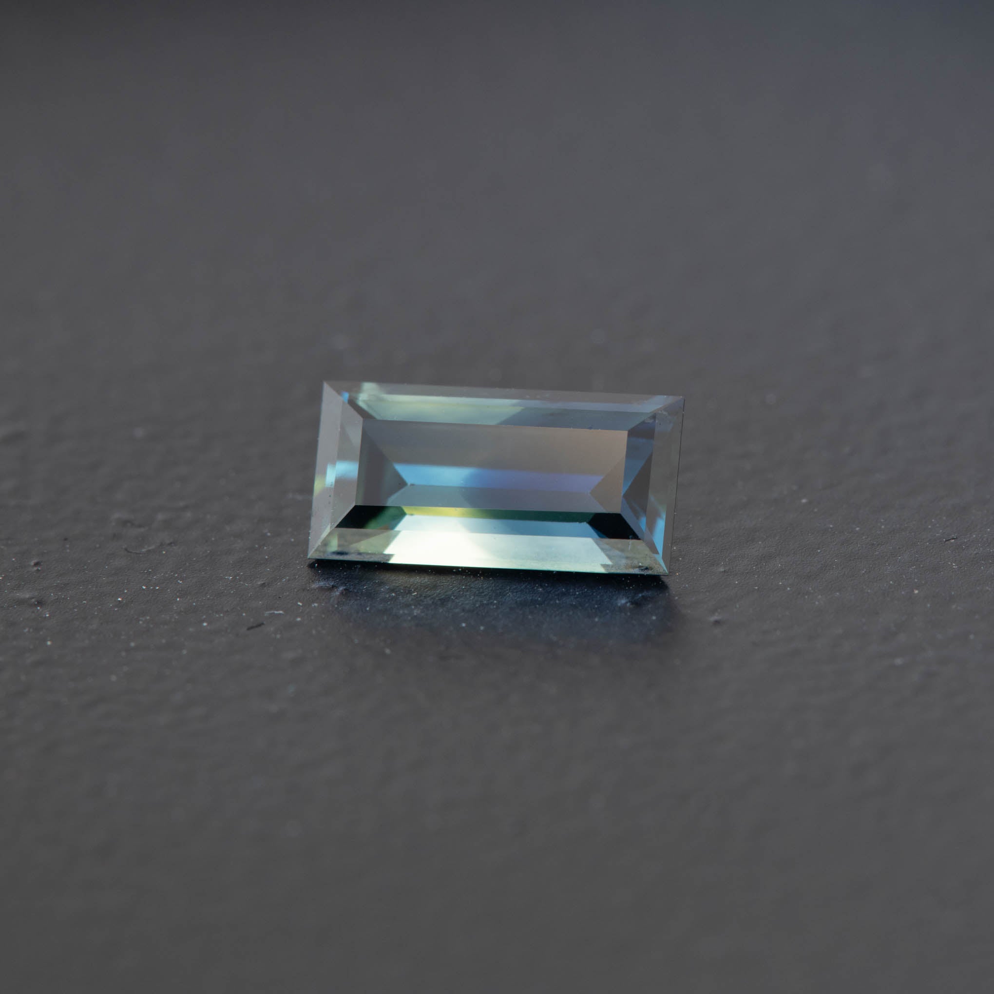 Parti Baguette Sapphire 1.18ct [S.P.E.1246]