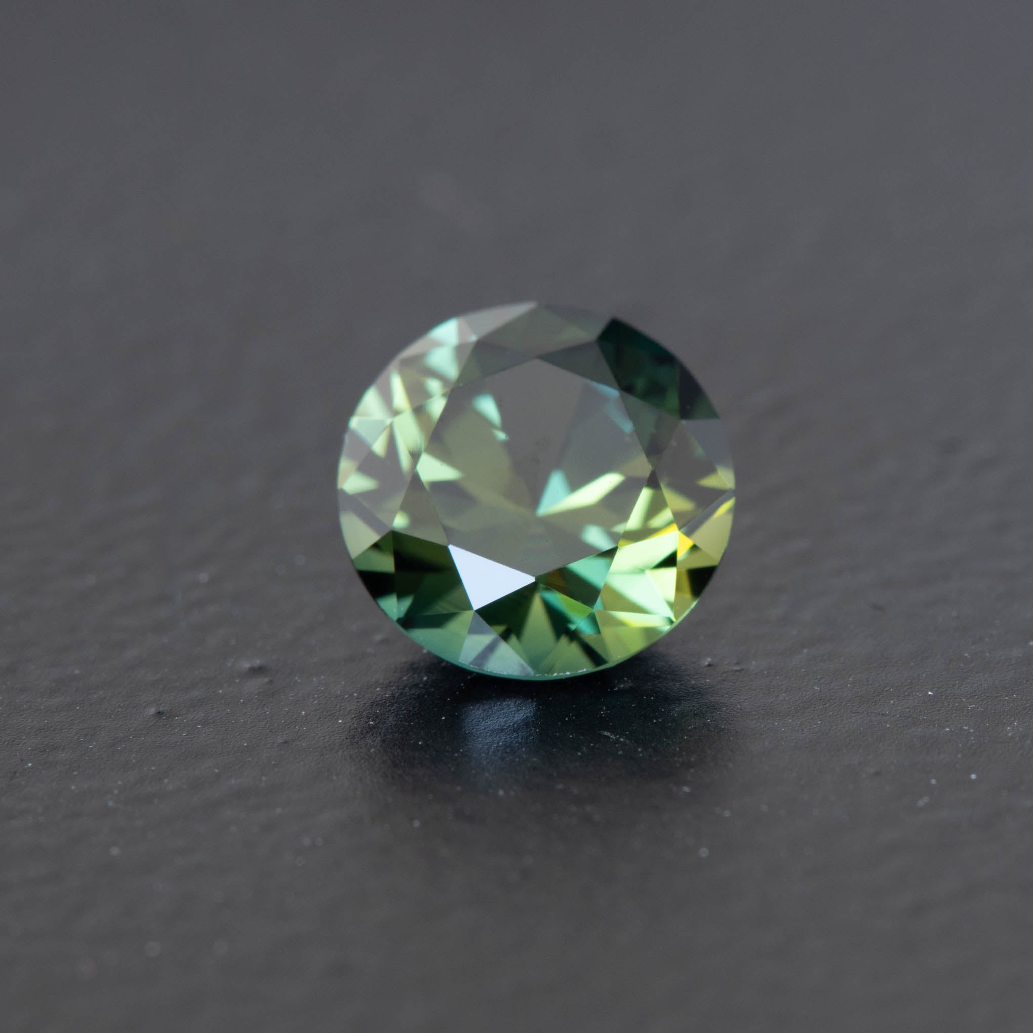 Green Brilliant Sapphire 1.43ct [S.G.BR.1259]