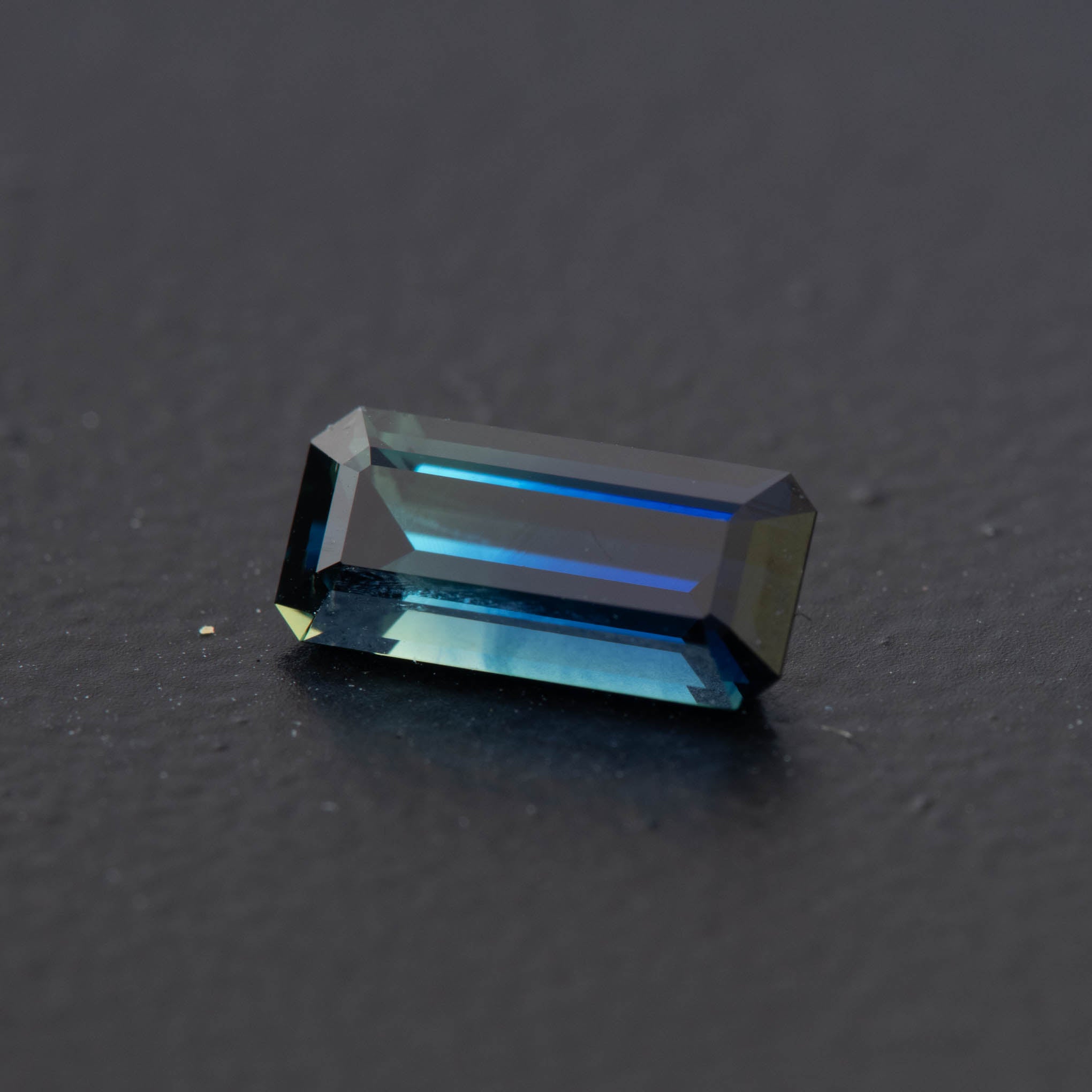 Parti Emerald Sapphire 1.09ct [S.P.E.1267]