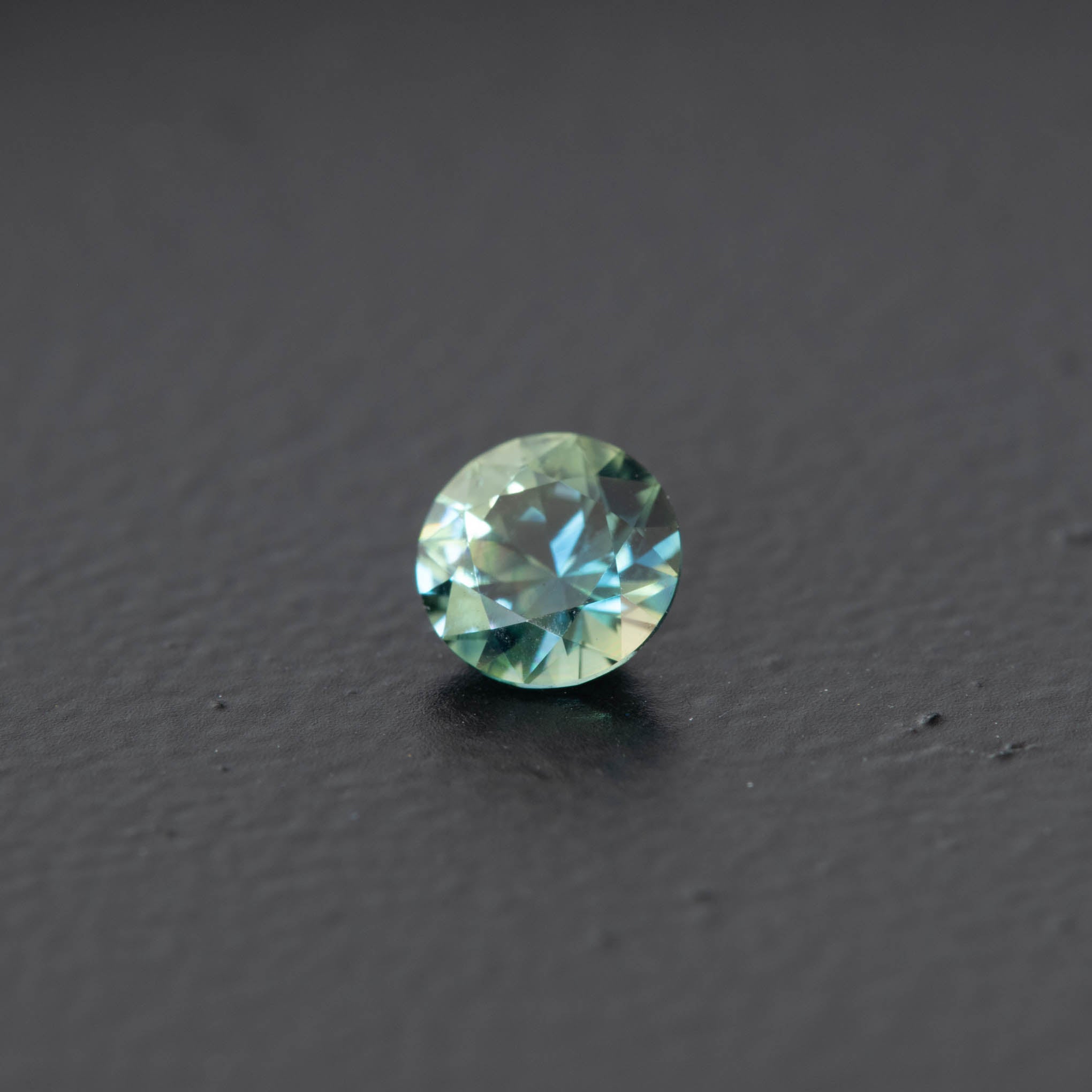 Parti Brilliant Sapphire  0.43ct  [S.P.BR.1304]