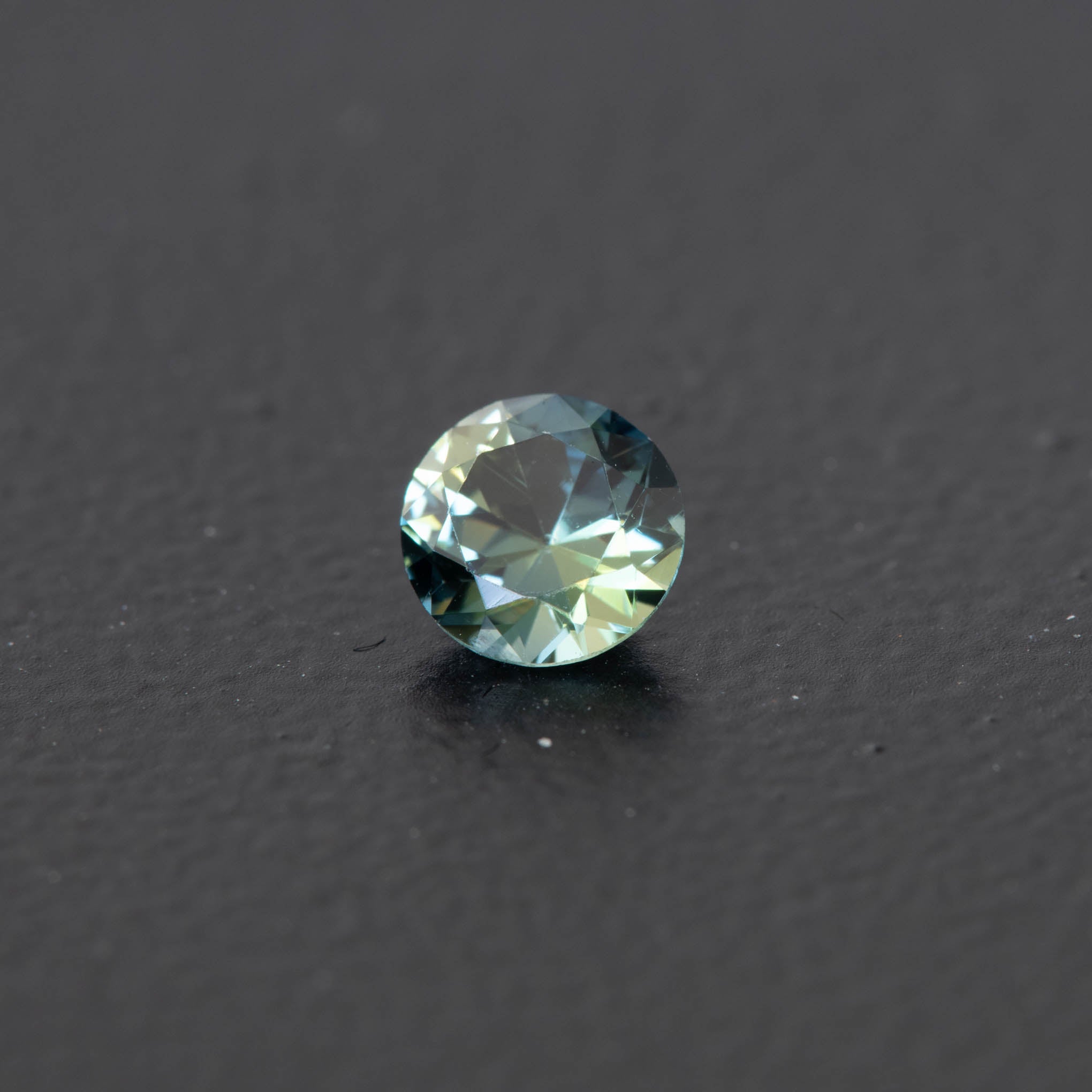 Teal Brilliant Sapphire 0.57ct [S.T.BR.1327]