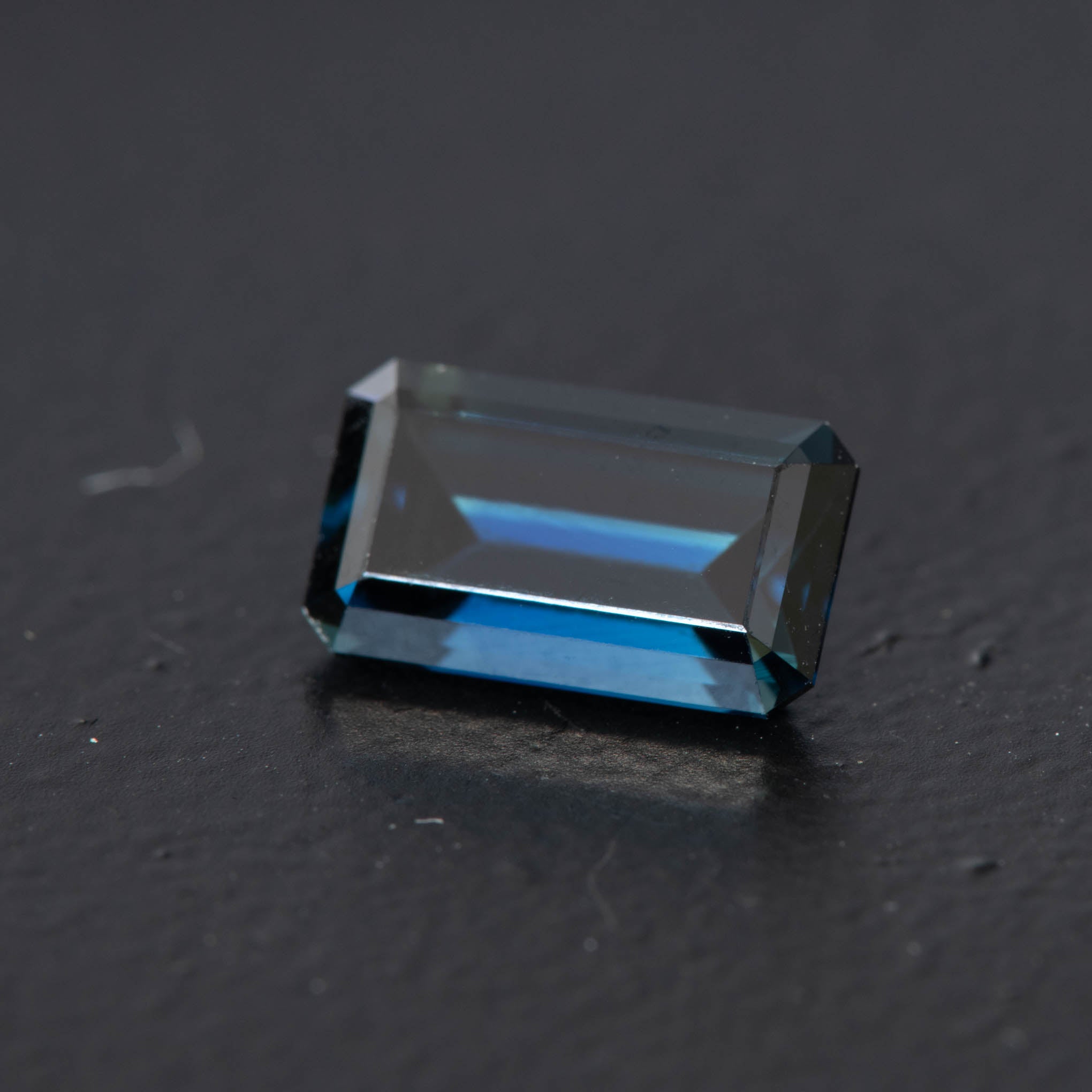 Blue Emerald Sapphire 2ct [S.B.E.1338]