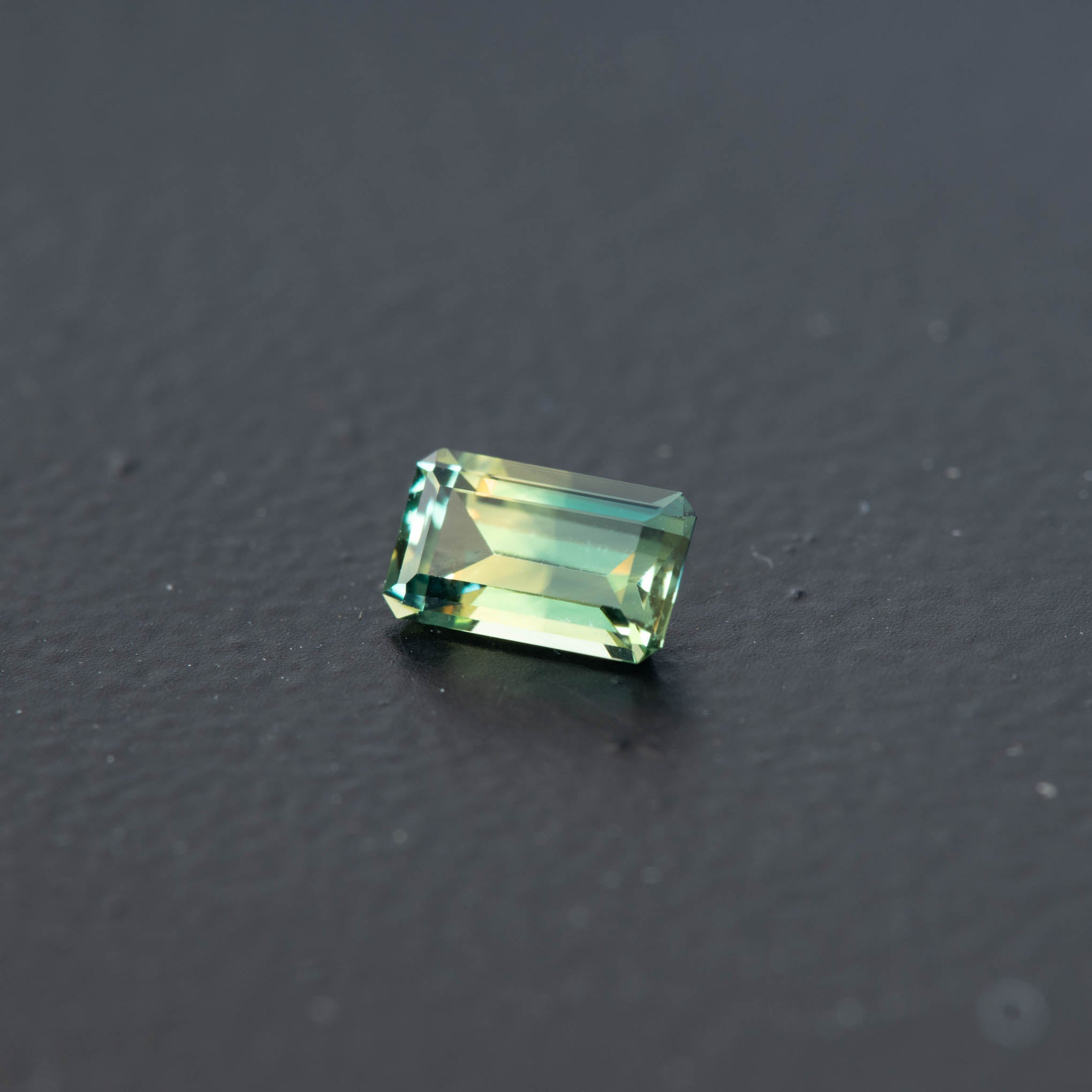 Parti Emerald Sapphire 0.45ct  [S.P.E.1401]