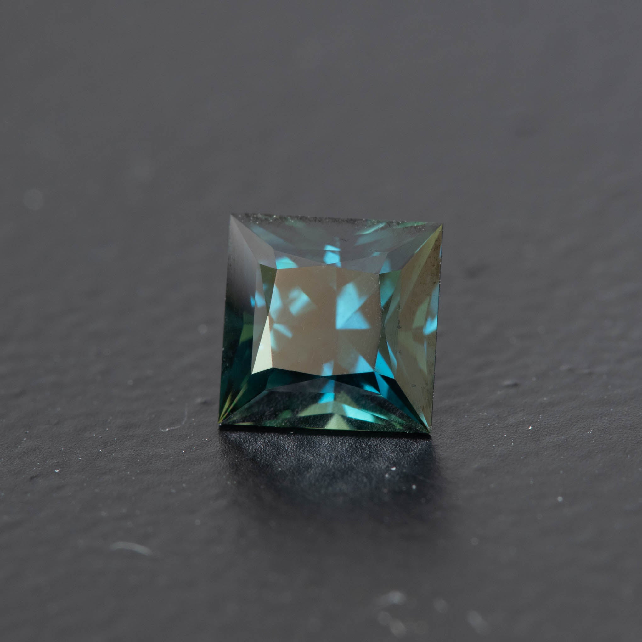 Teal Square Sapphire 1.15ct  [S.T.SQ.1430]