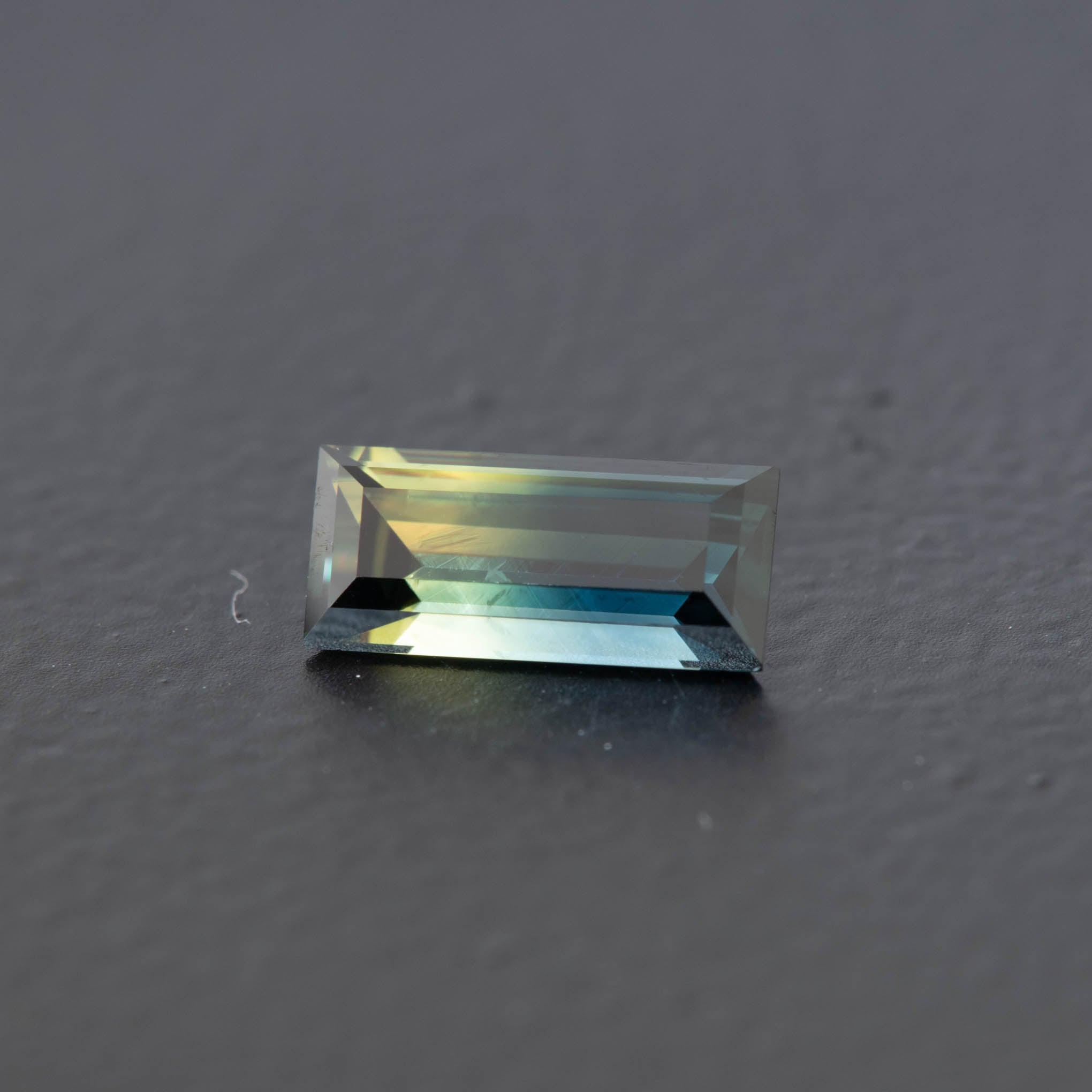 Parti Baguette Sapphire 0.93ct  [S.P.BA.1489]