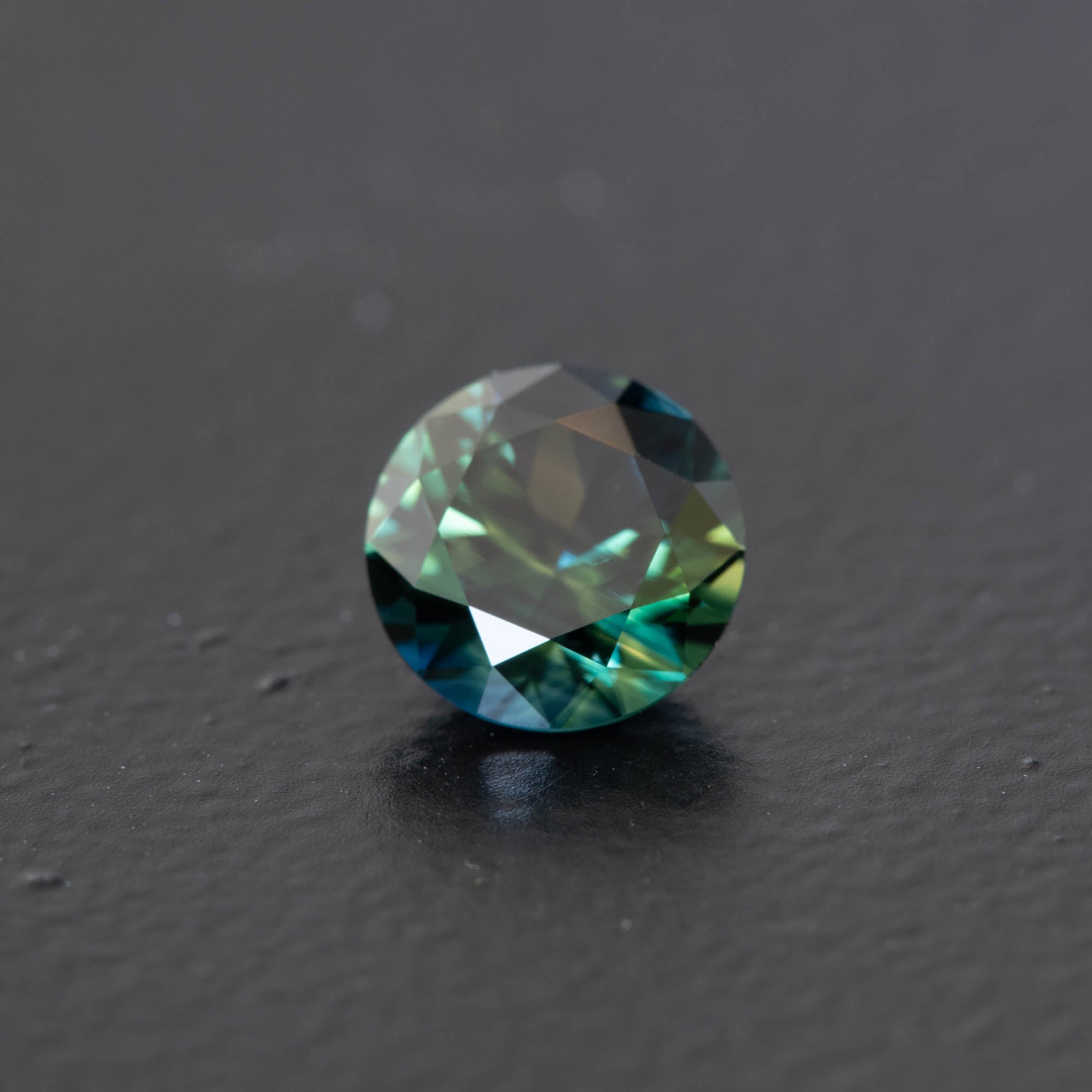 Parti Brilliant Sapphire 1.05ct  [S.P.BR.1509]