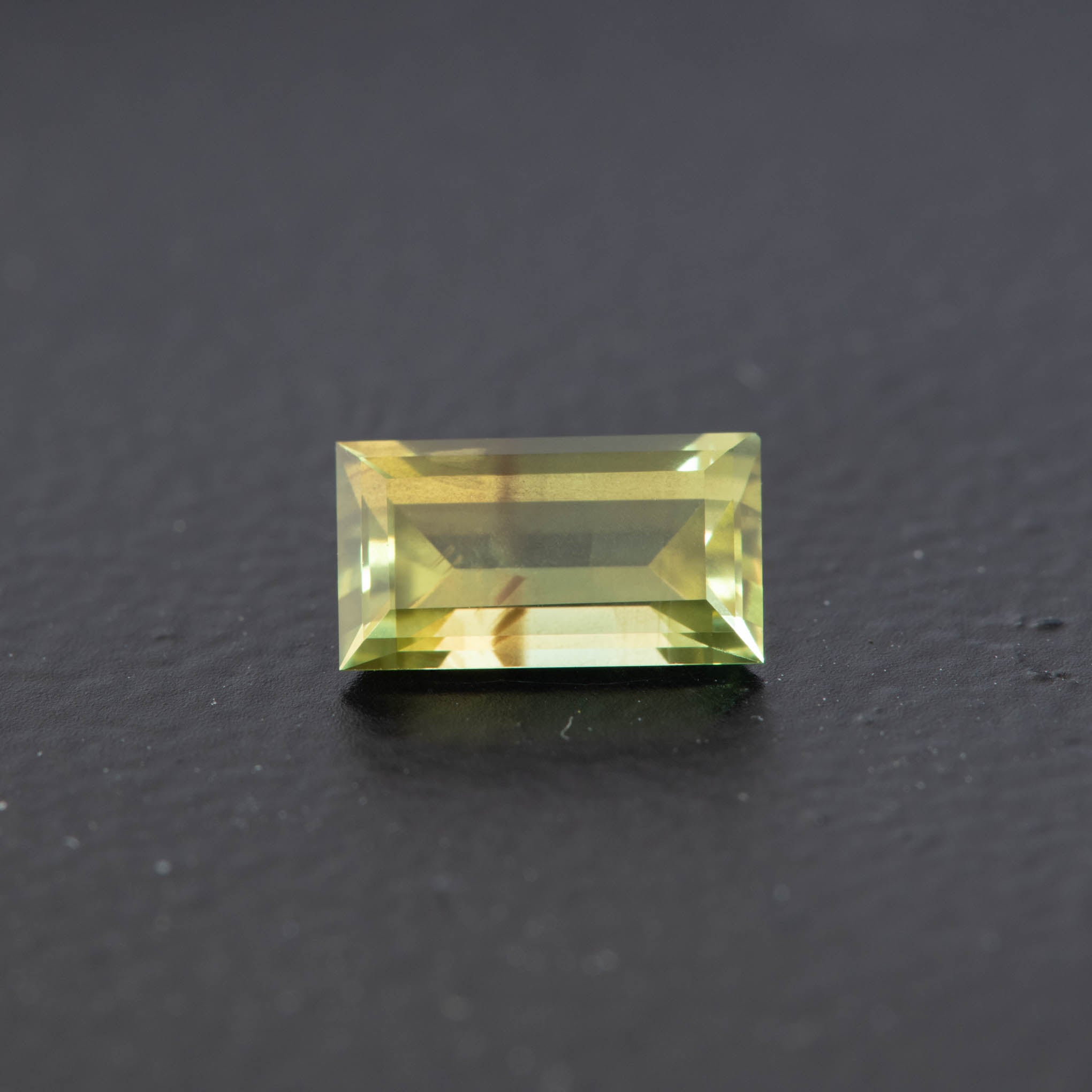 Parti Baguette Australian Sapphire 0.84ct