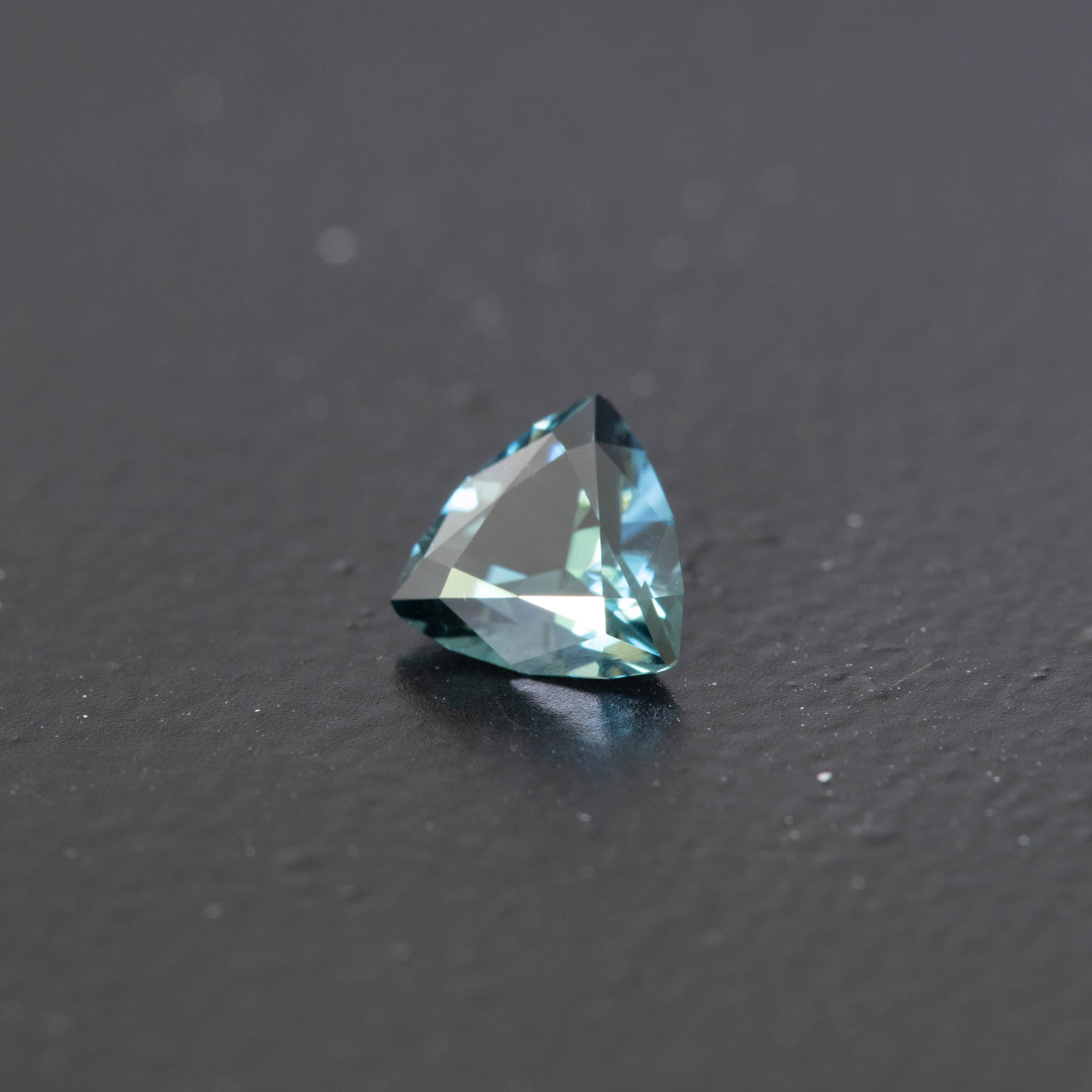 Blue Trilliant Sapphire 0.55ct [S.B.T.1714]