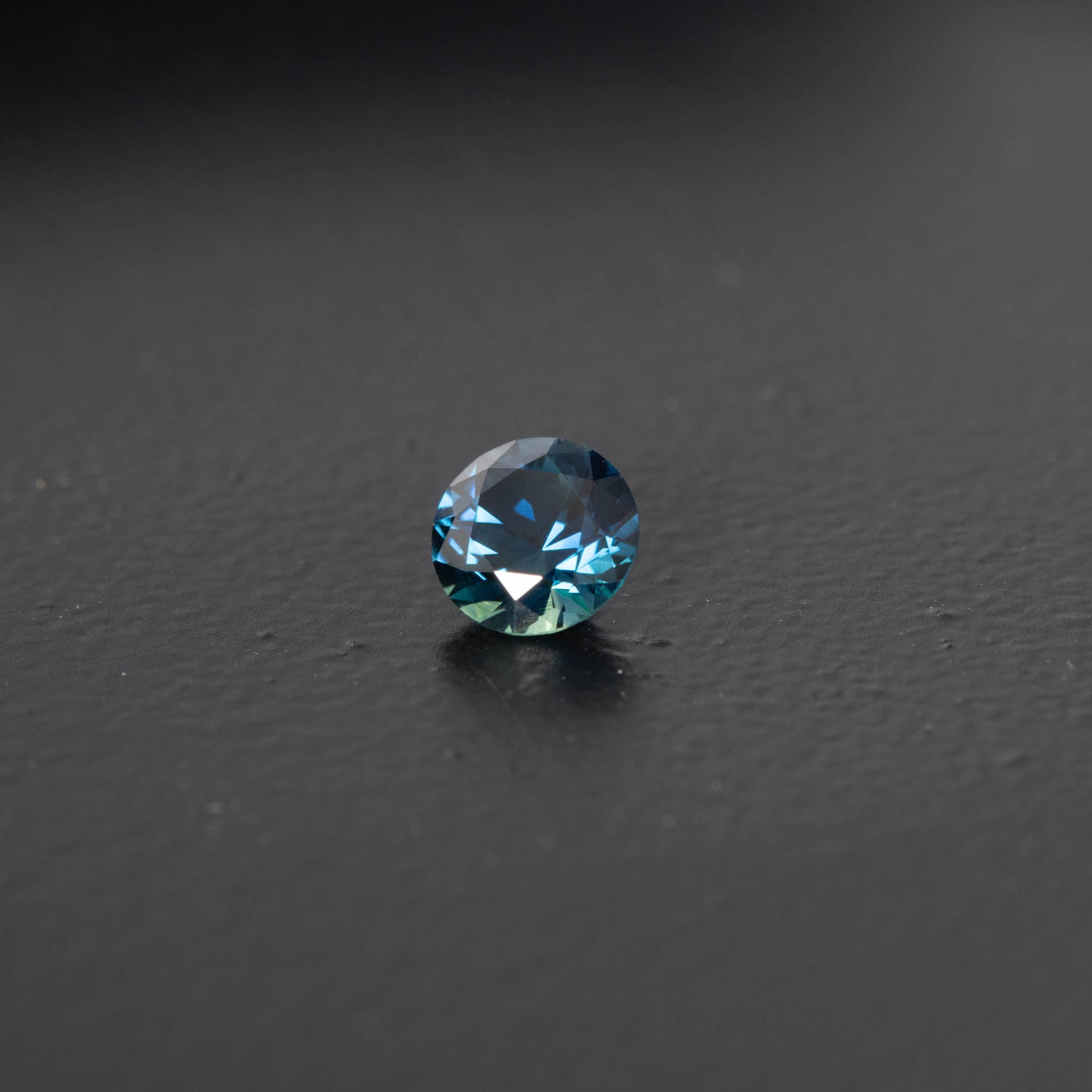 Parti Brilliant Sapphire 0.6ct [S.P.BR.1789]