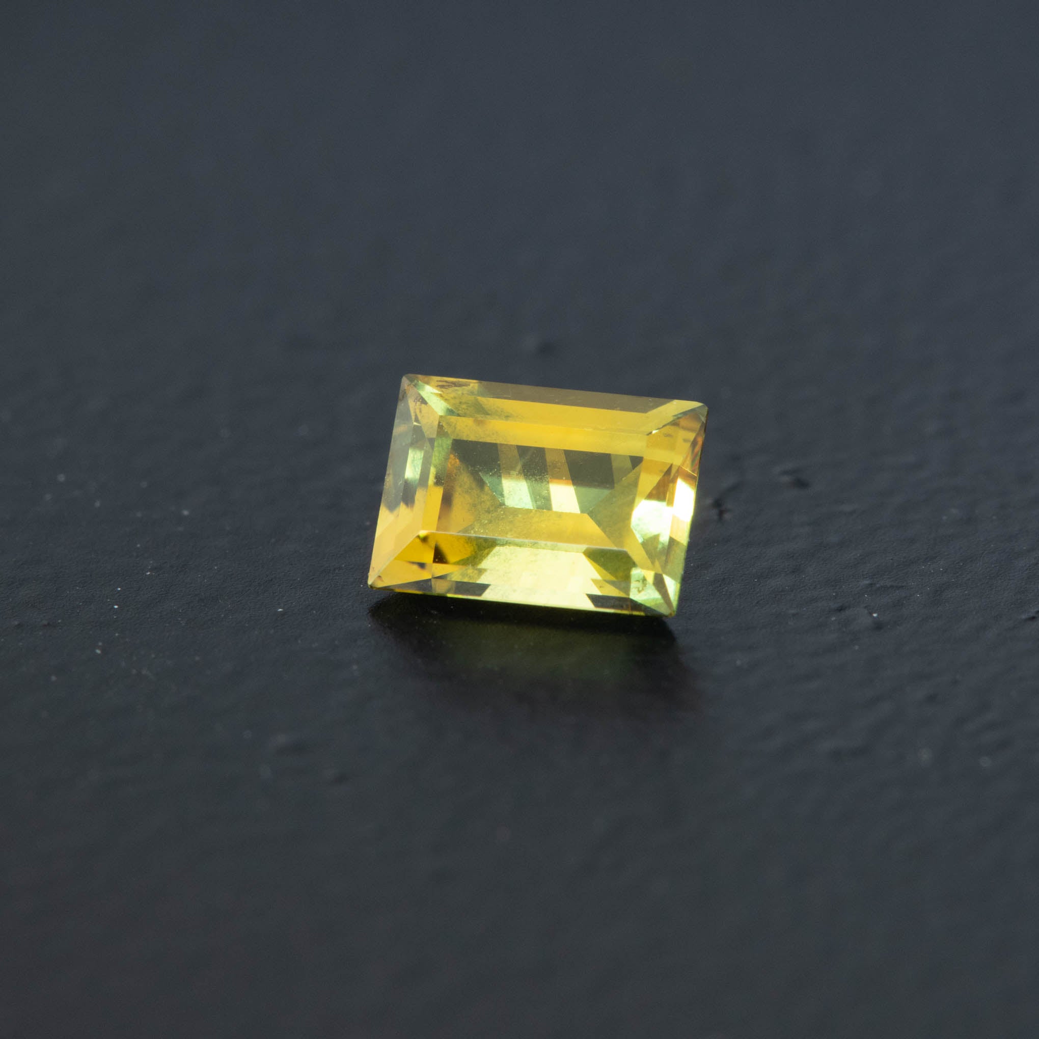 Parti Baguette Sapphire 0.73ct (S.P.BA.1891)