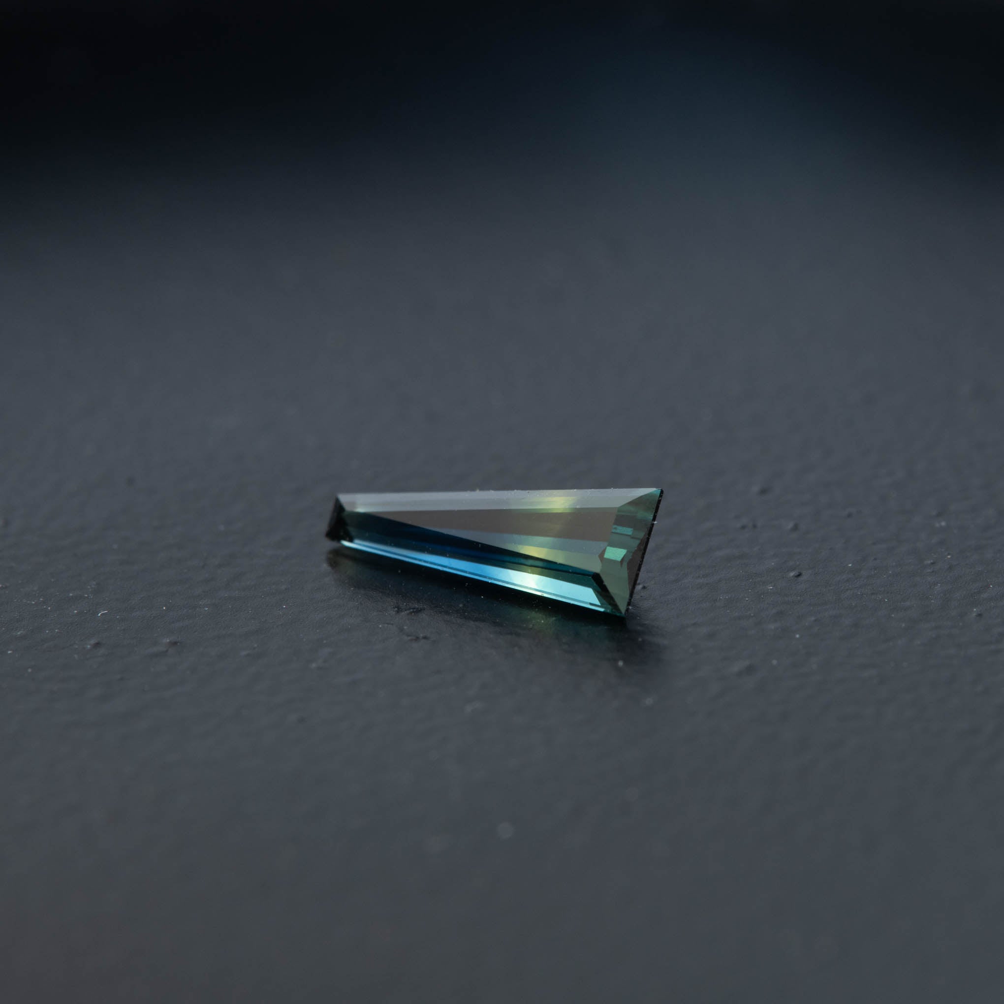 Parti Tapered Baguette Sapphire 0.77ct  [S.P.TB.1954]