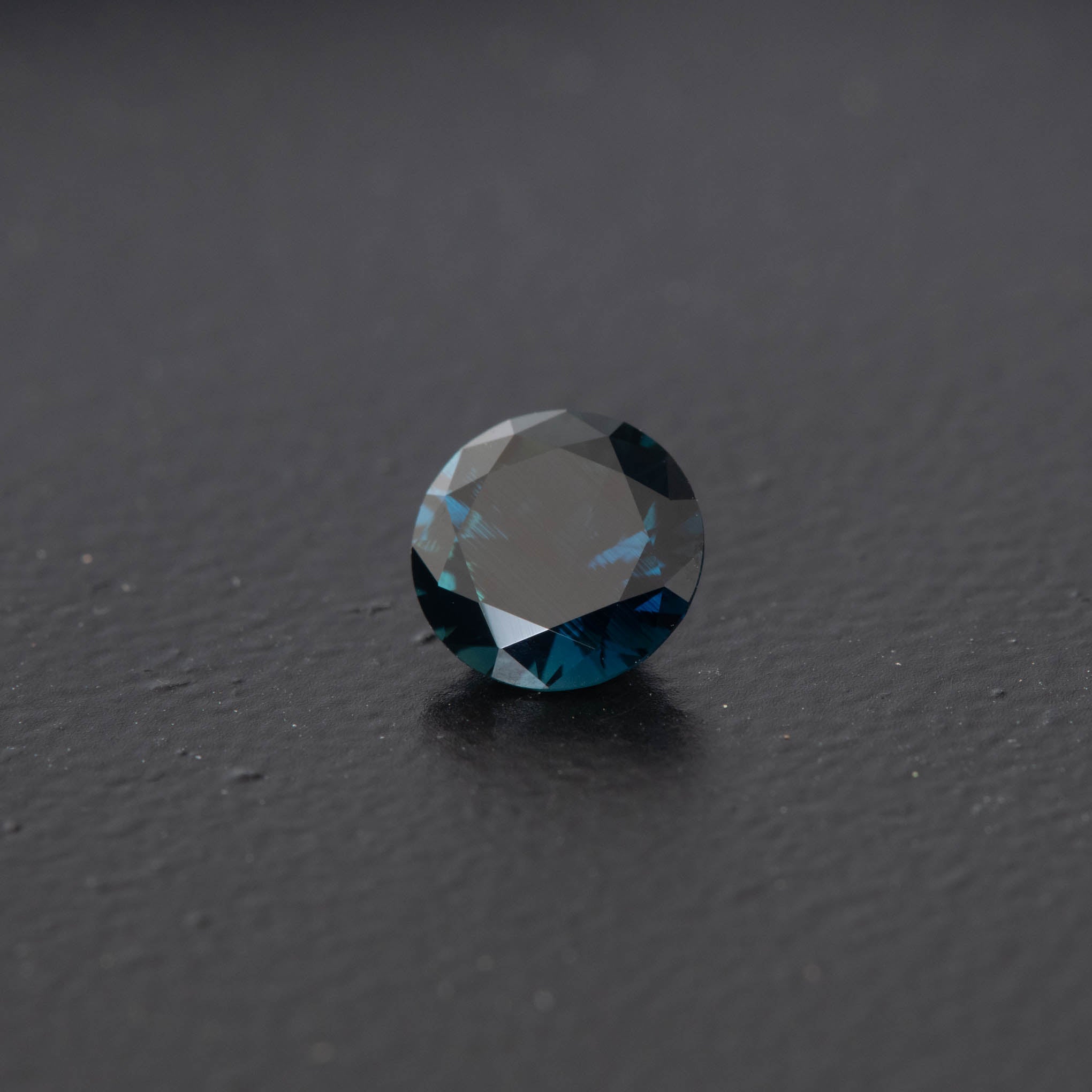 Blue Brilliant Sapphire 1ct  [S.B.BR.1964]