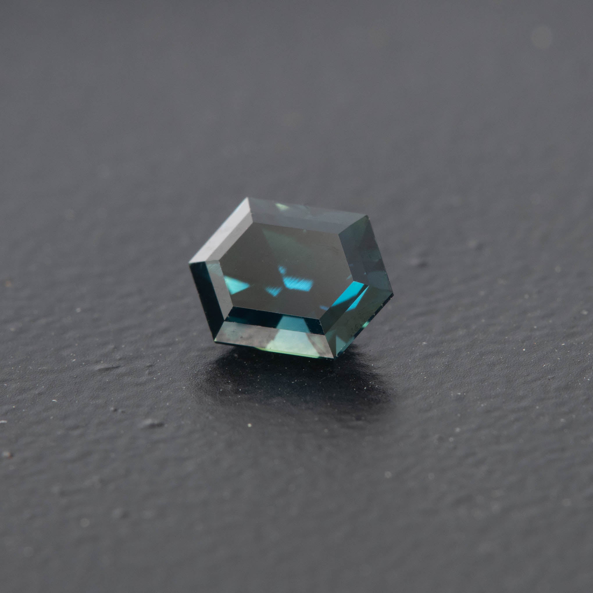 Blue Hexagon Sapphire 1.14ct [S.B.H.1995]