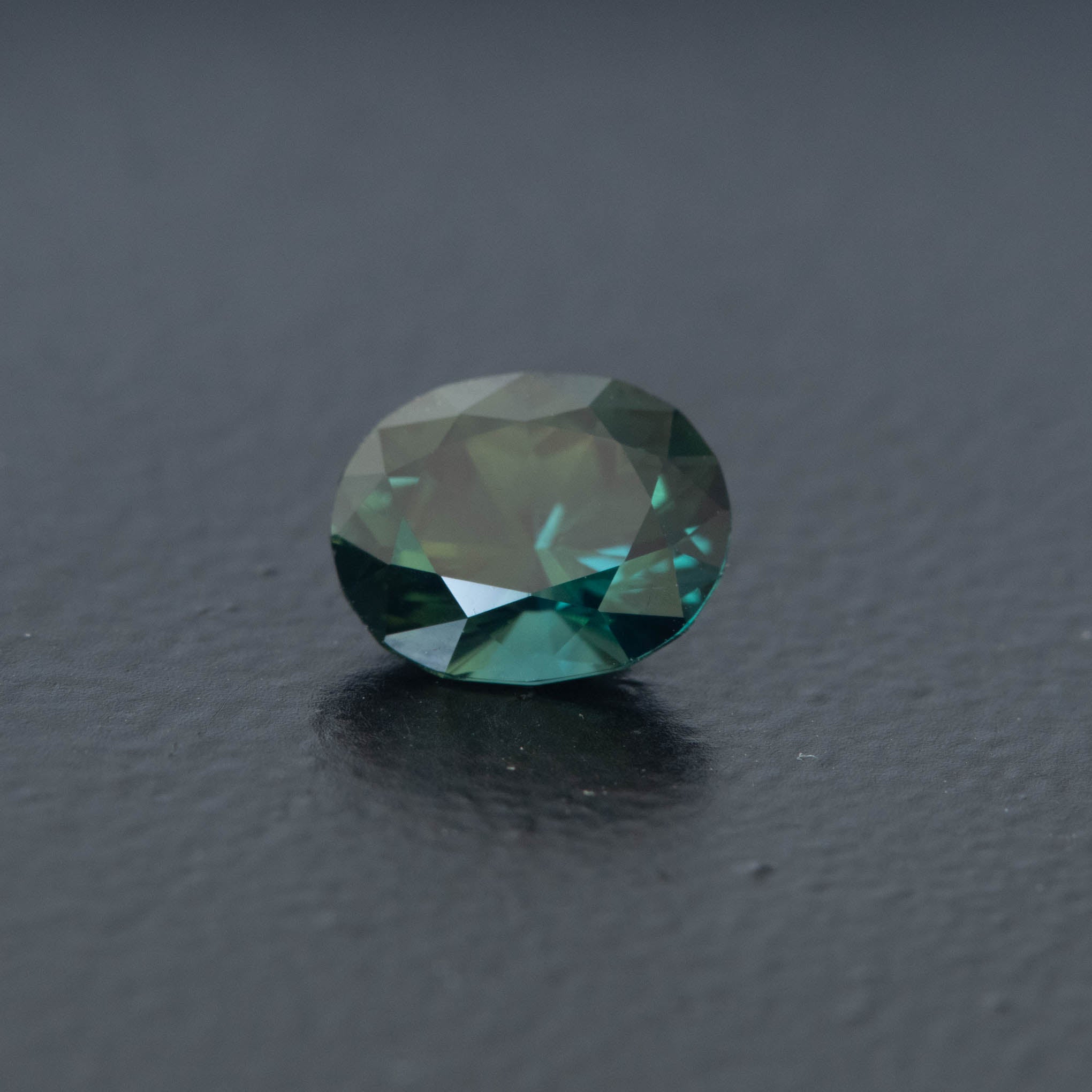 Teal Oval Sapphire 1.26ct  [S.T.O.2042]