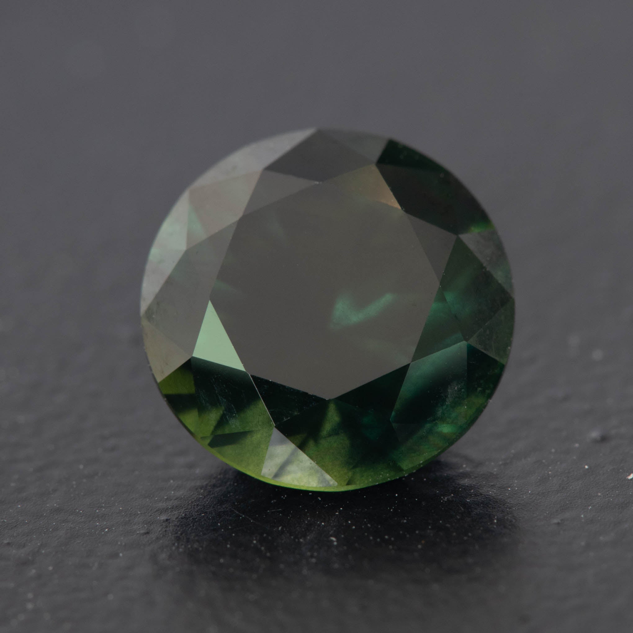 Green Brilliant Sapphire 4.81ct  [S.G.BR.2048]