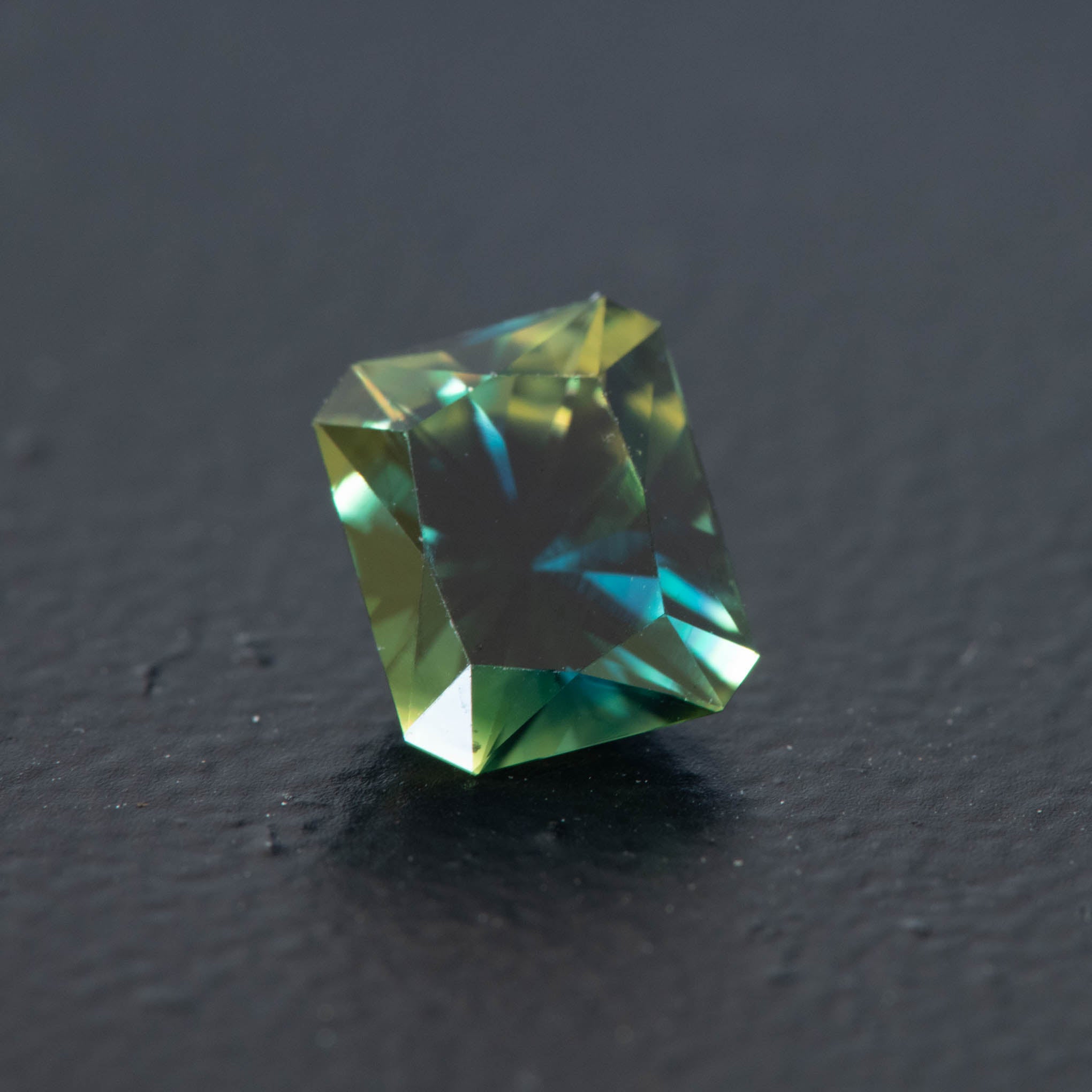 Parti Radiant Sapphire 1.47ct (S.P.RD.2071)