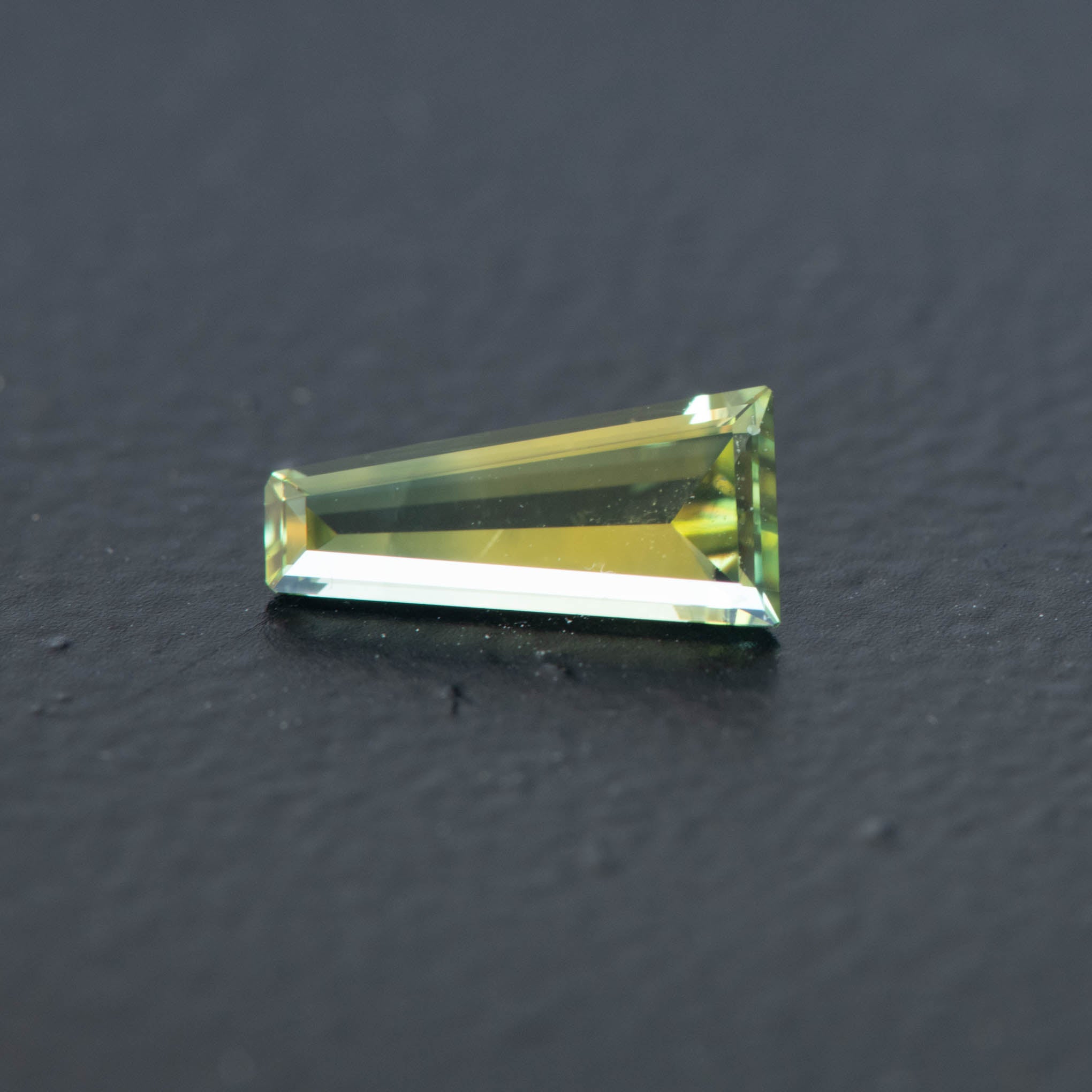 Parti Tapered Baguette Sapphire 0.48ct (S.P.TB.2075)