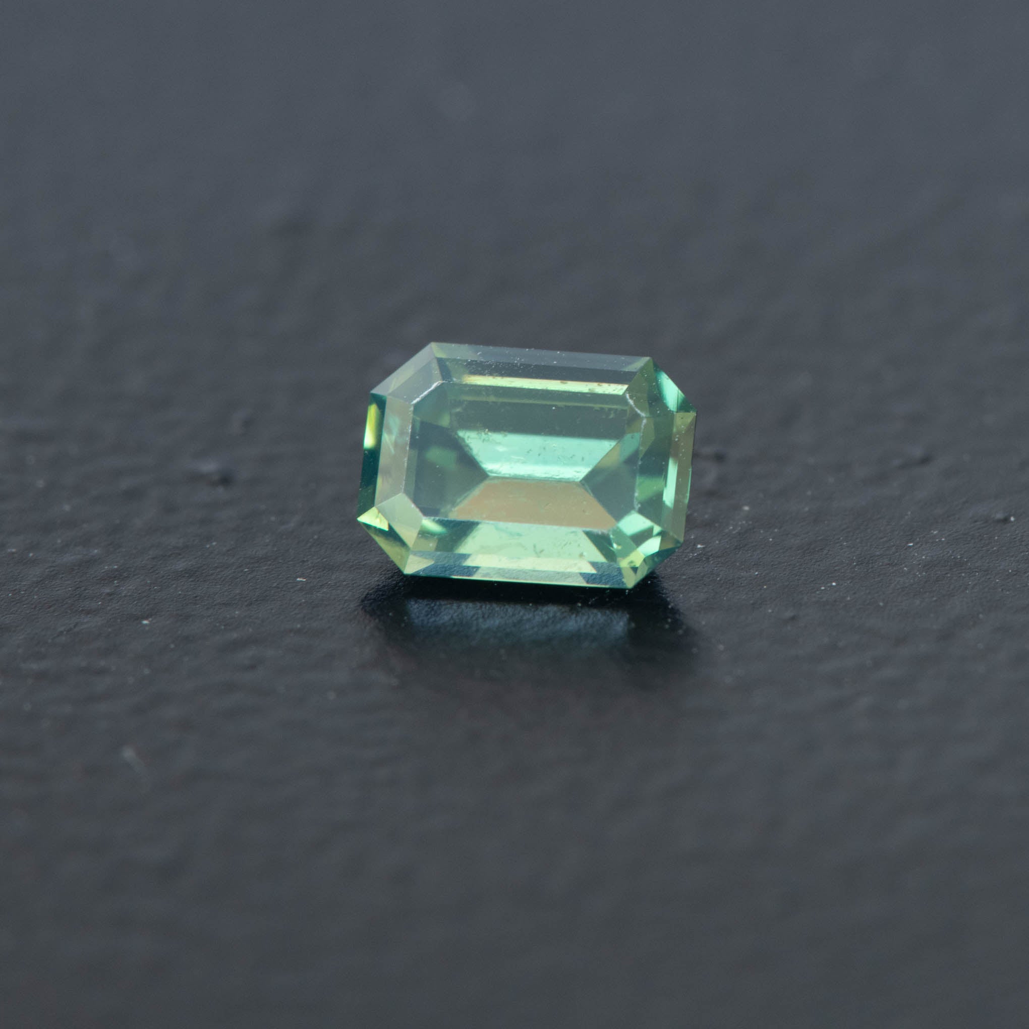 Parti Emerald Sapphire 0.47ct (S.P.E.2076)