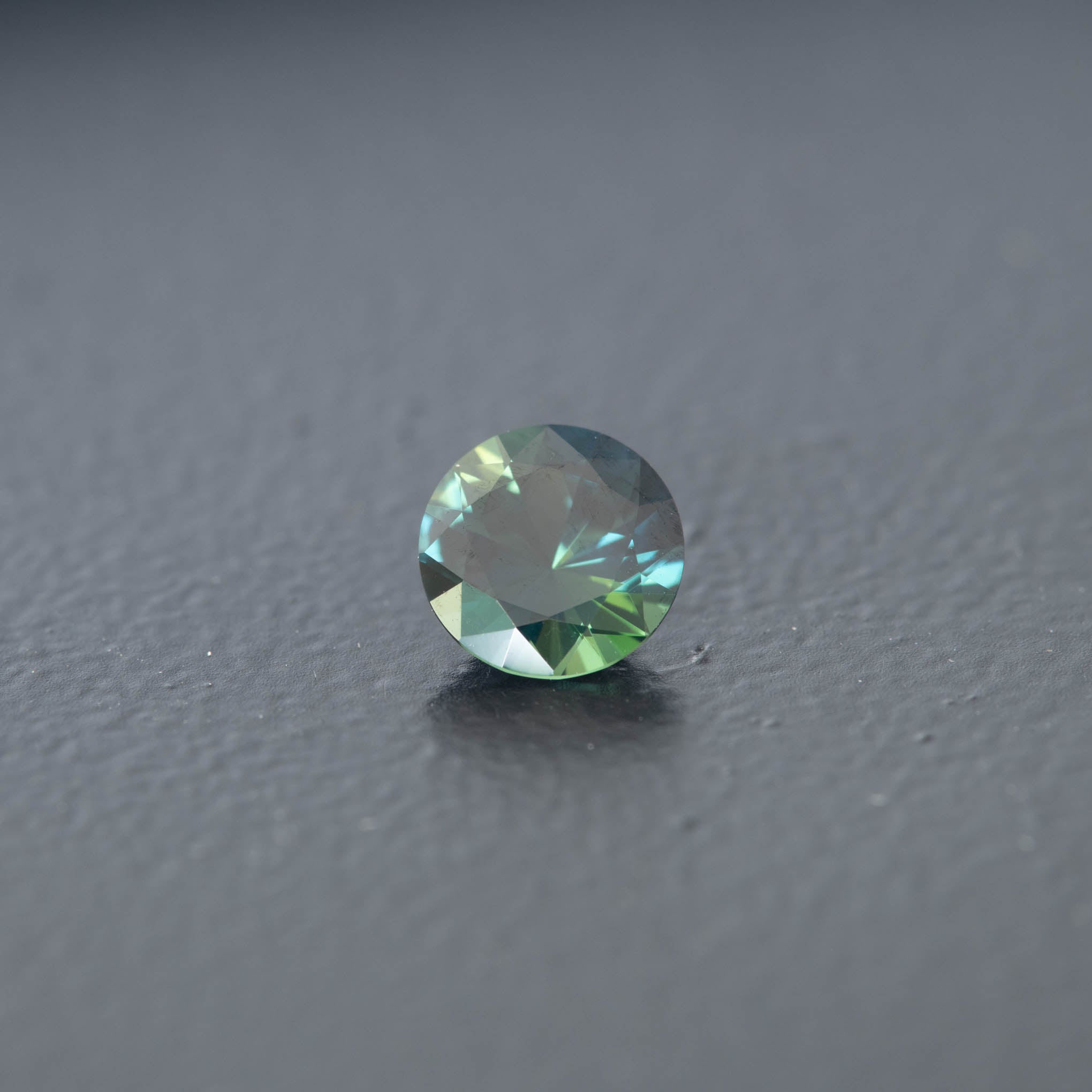 Teal Brilliant Sapphire 0.78ct  [S.T.BR.2109]