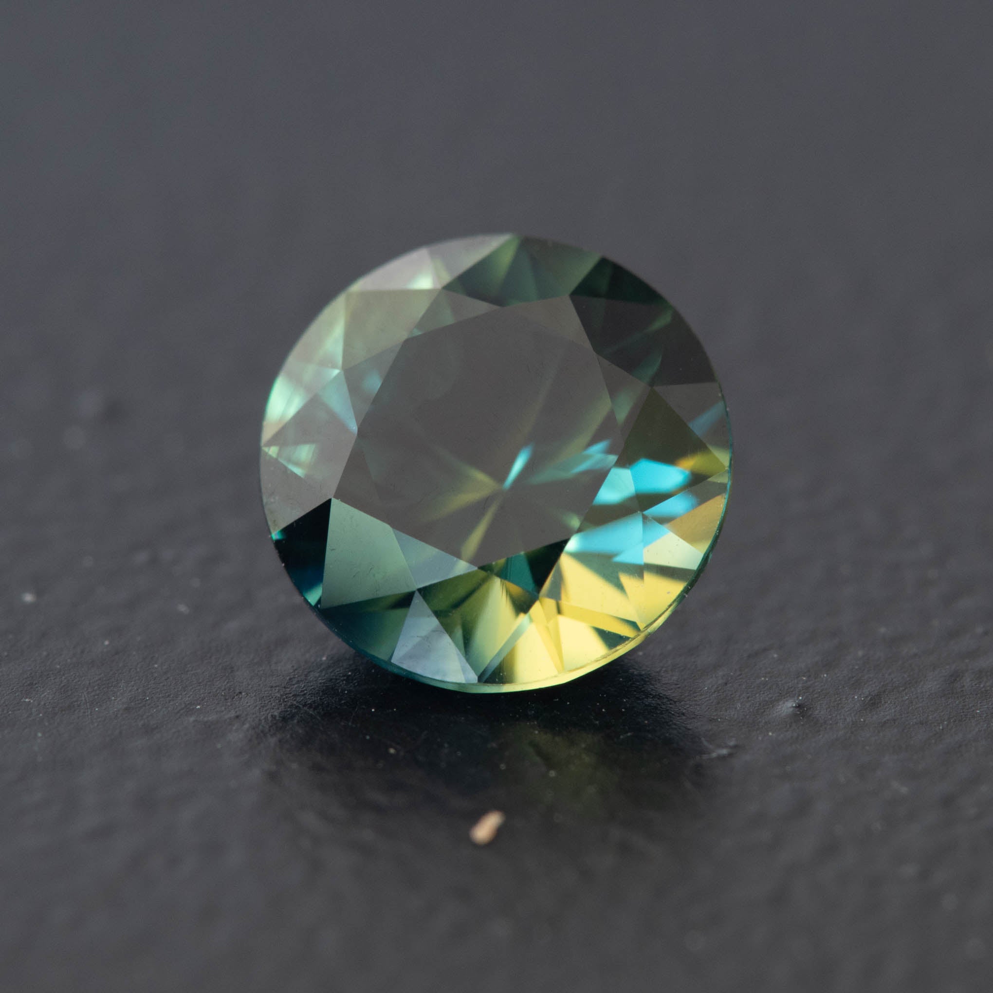 Parti Brilliant Sapphire 1.87ct  [S.P.BR.2161]