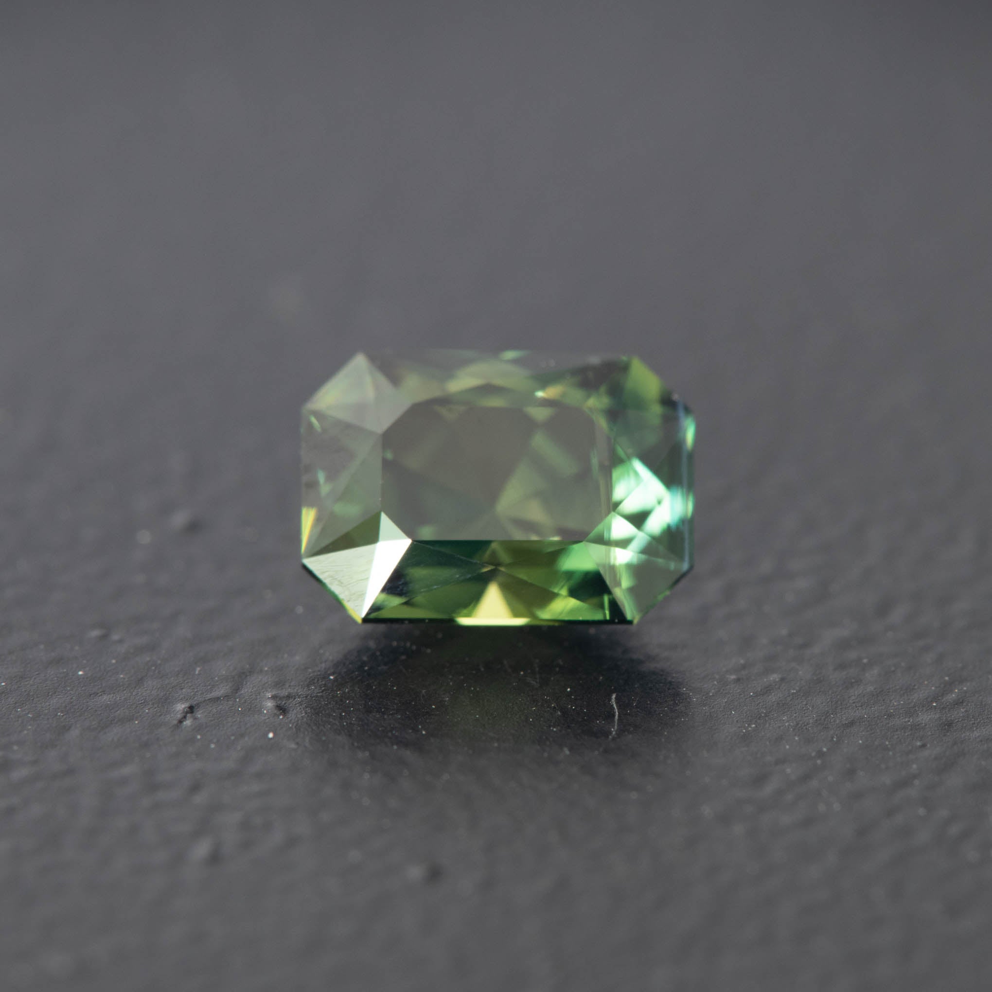 Parti Emerald Sapphire 1.71ct  [S.P.E.2170]