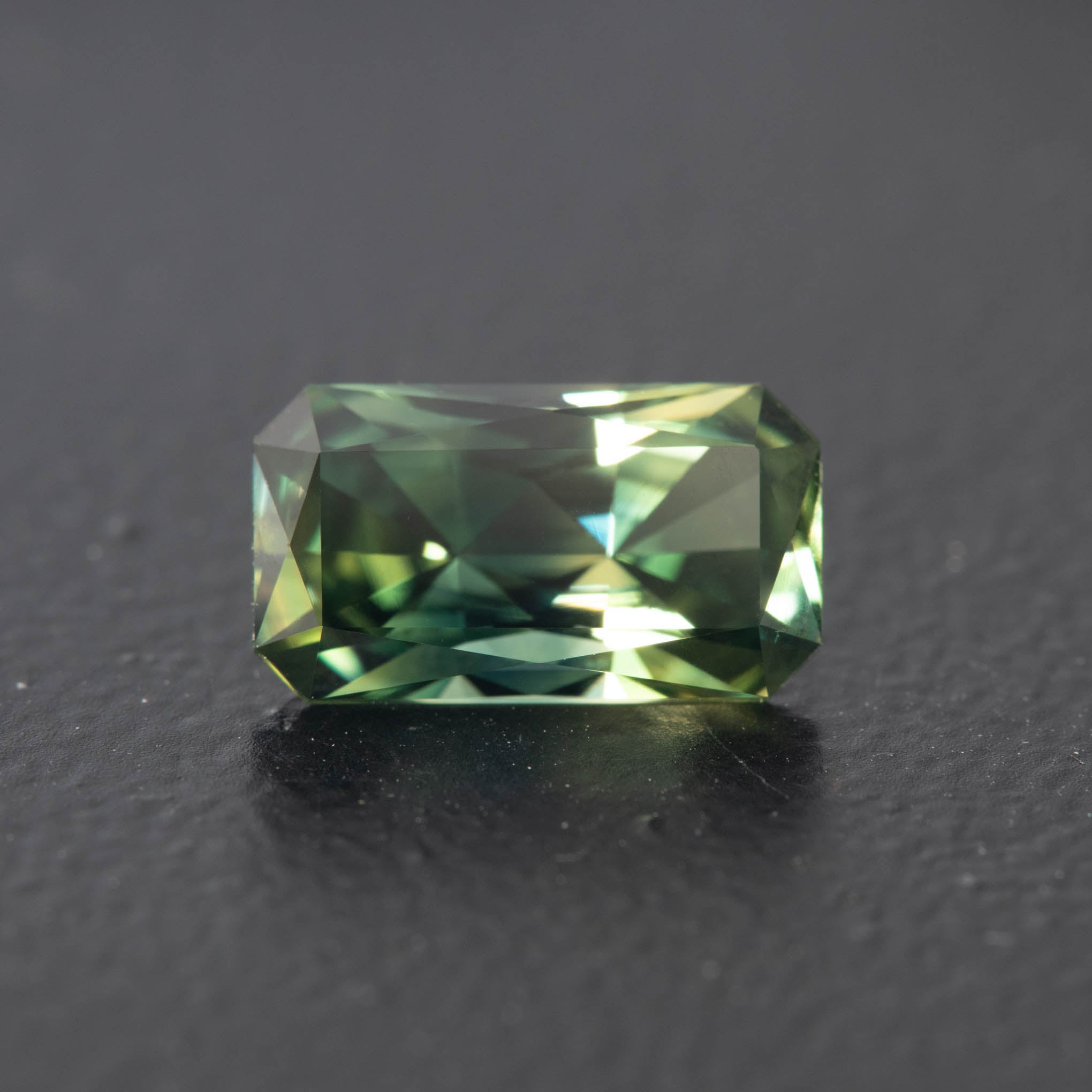 Parti Emerald Sapphire 2.87ct  [S.P.E.2171]