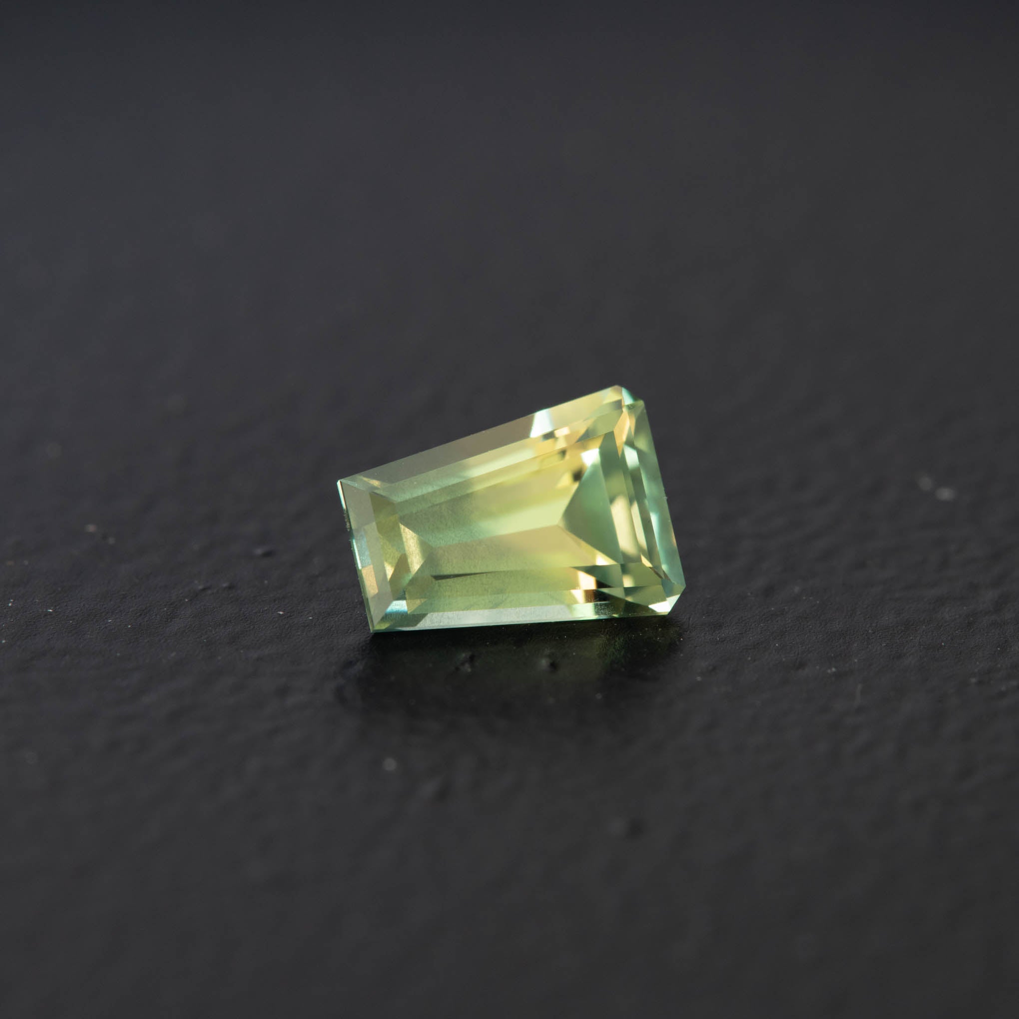 Parti Tapered Baguette Sapphire 1ct  [S.P.TB.2182]