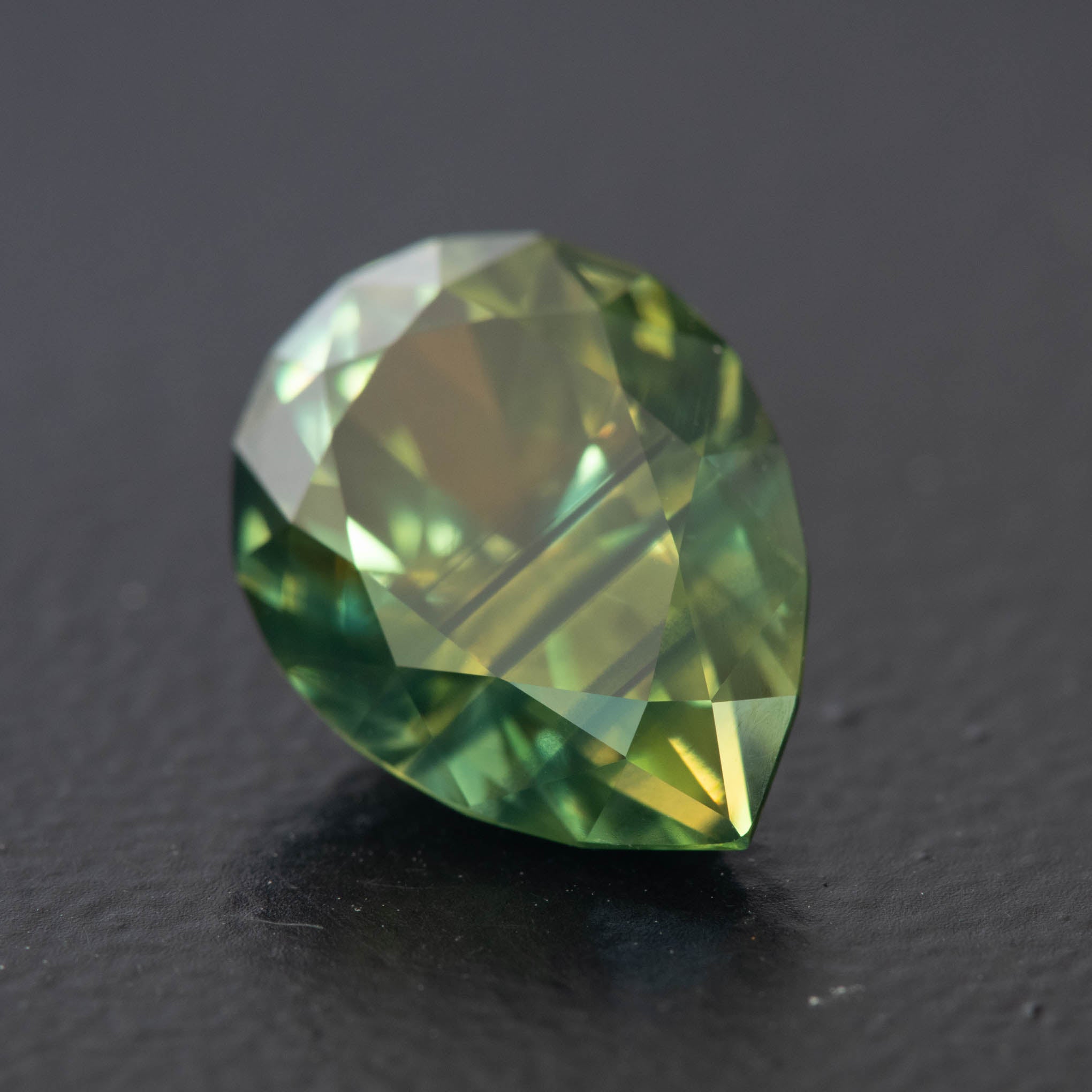 Parti Pear Sapphire 4.82ct  [S.P.PE.2186]