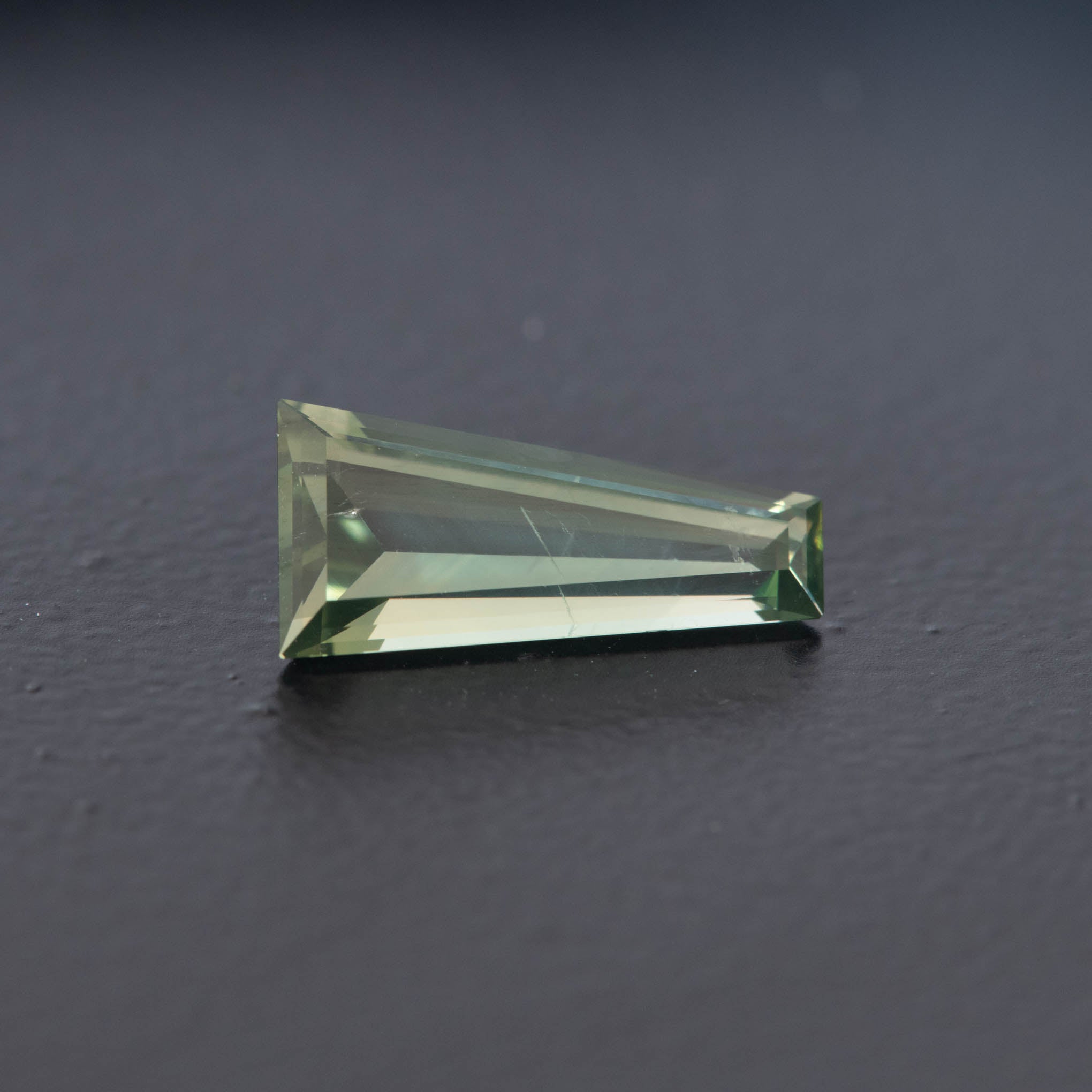 Green Tapered Baguette Sapphire 2.17ct  [S.G.TB.2213]