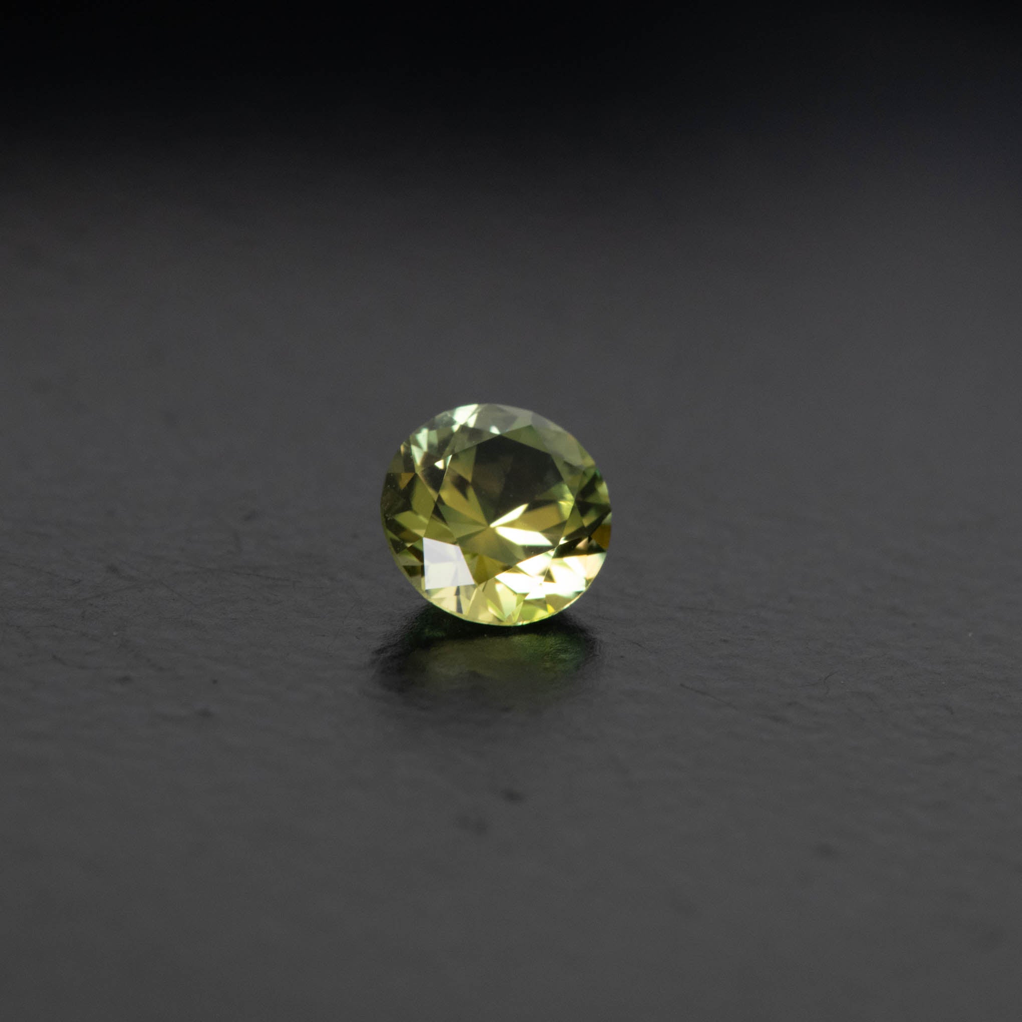 Parti Brilliant Sapphire 0.64ct  [S.P.BR.2228]