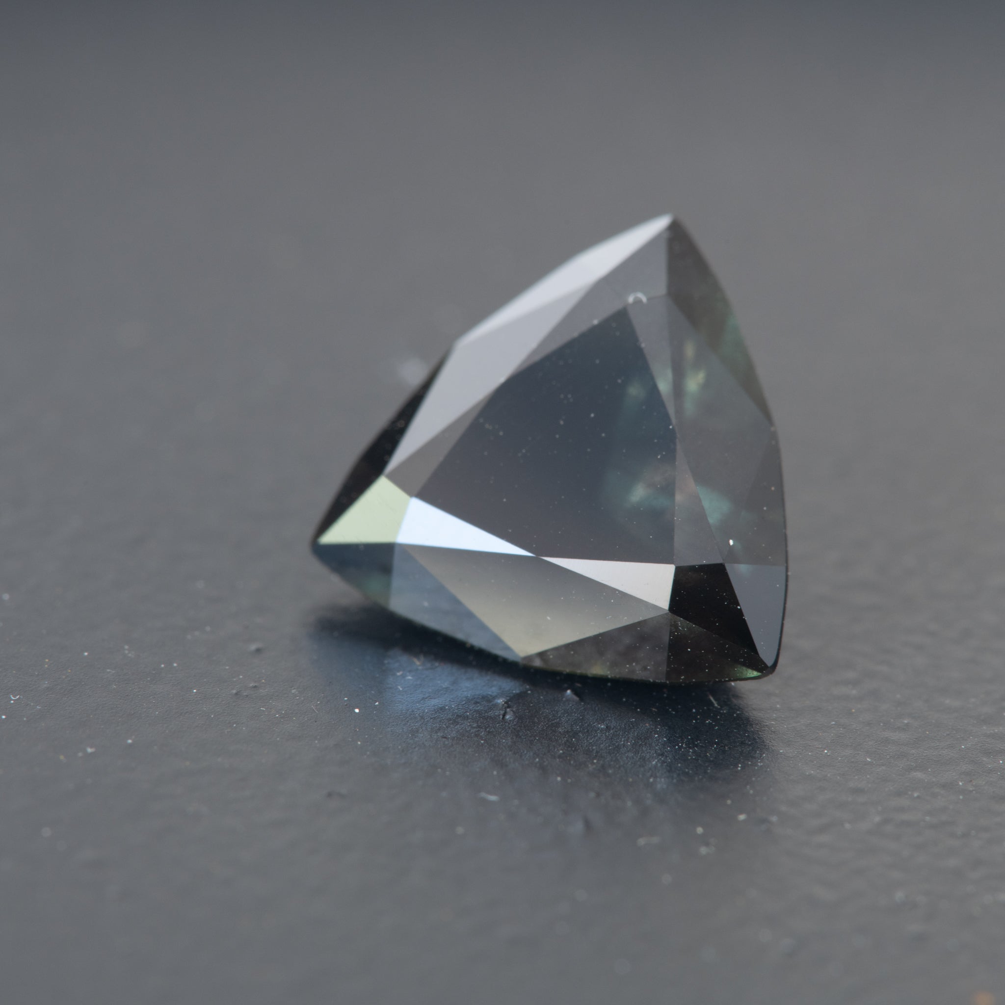 'Colour-Change' Trilliant Sapphire 5.02ct (S.CC.T.292)