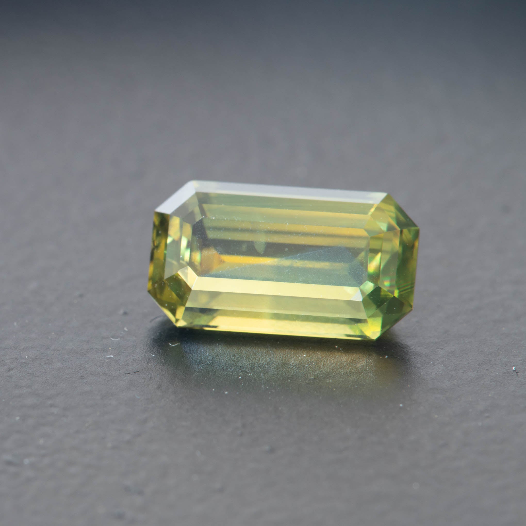 Green Emerald Sapphire 3.28ct (S.G.E.333)