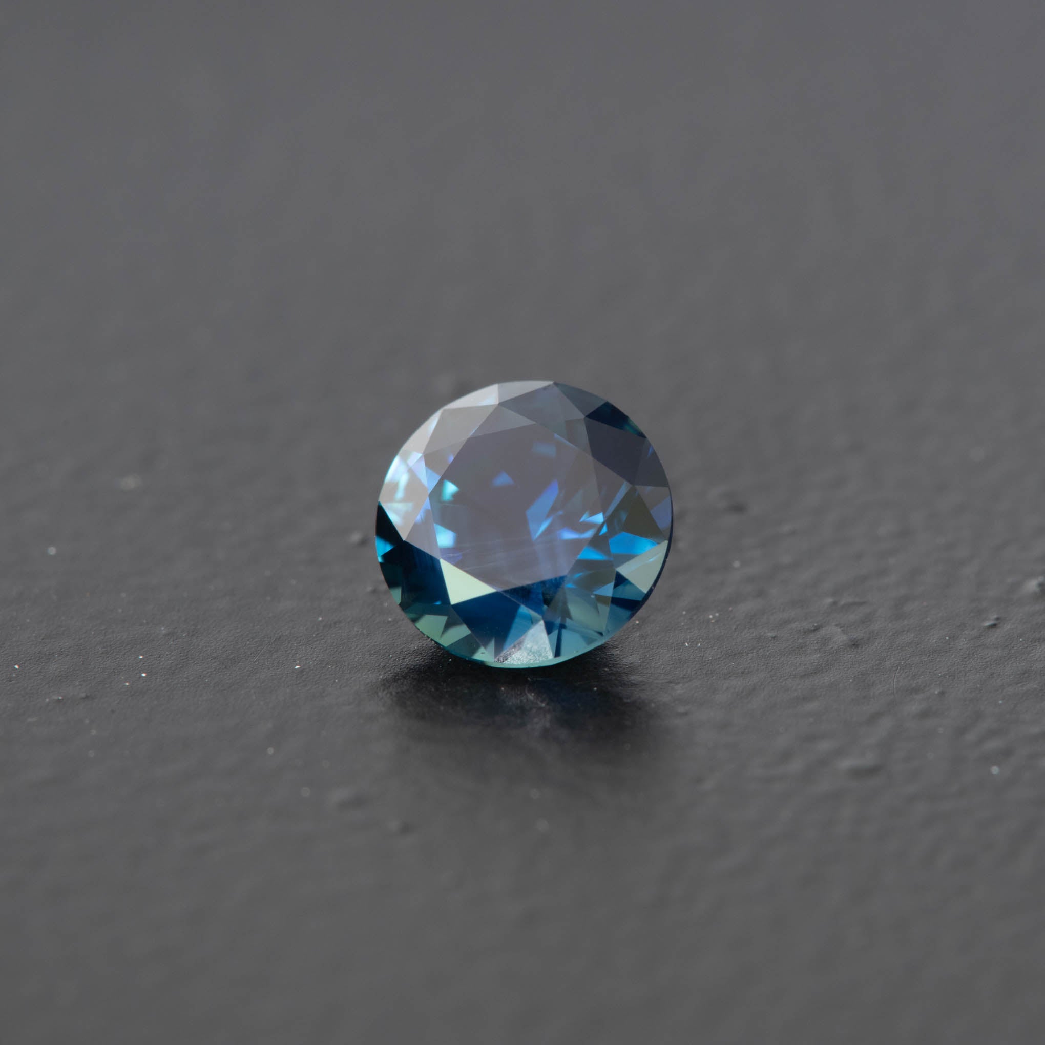 Blue Brilliant Sapphire 0.98ct (S.B.BR.584)