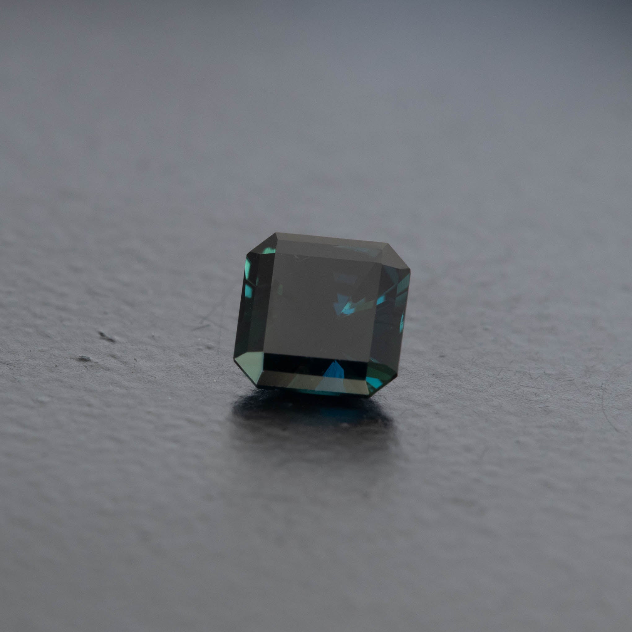 Teal Square Sapphire 0.99ct  [S.P.SQ.772]