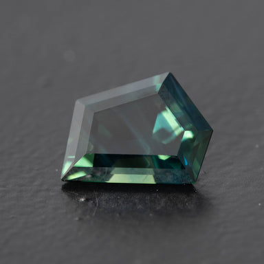 Parti Colour Free Form Australian Sapphire 1.95ct