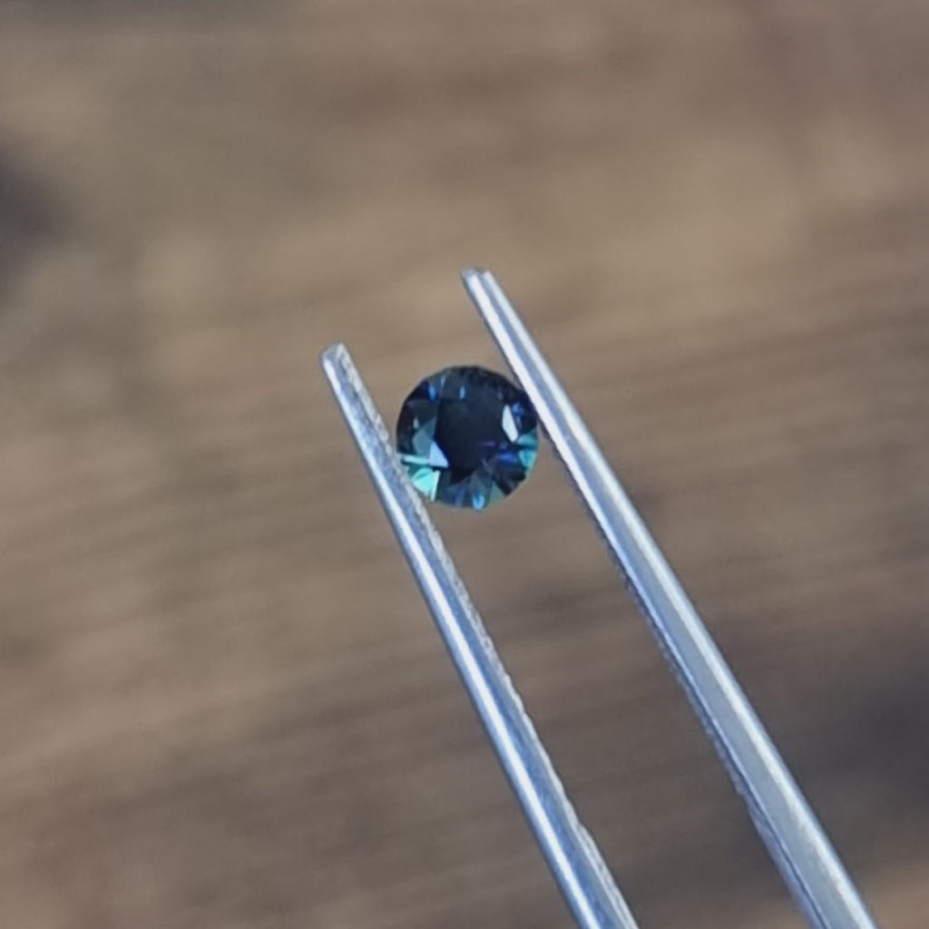 Blue Brilliant Australian Sapphire 0.5ct video