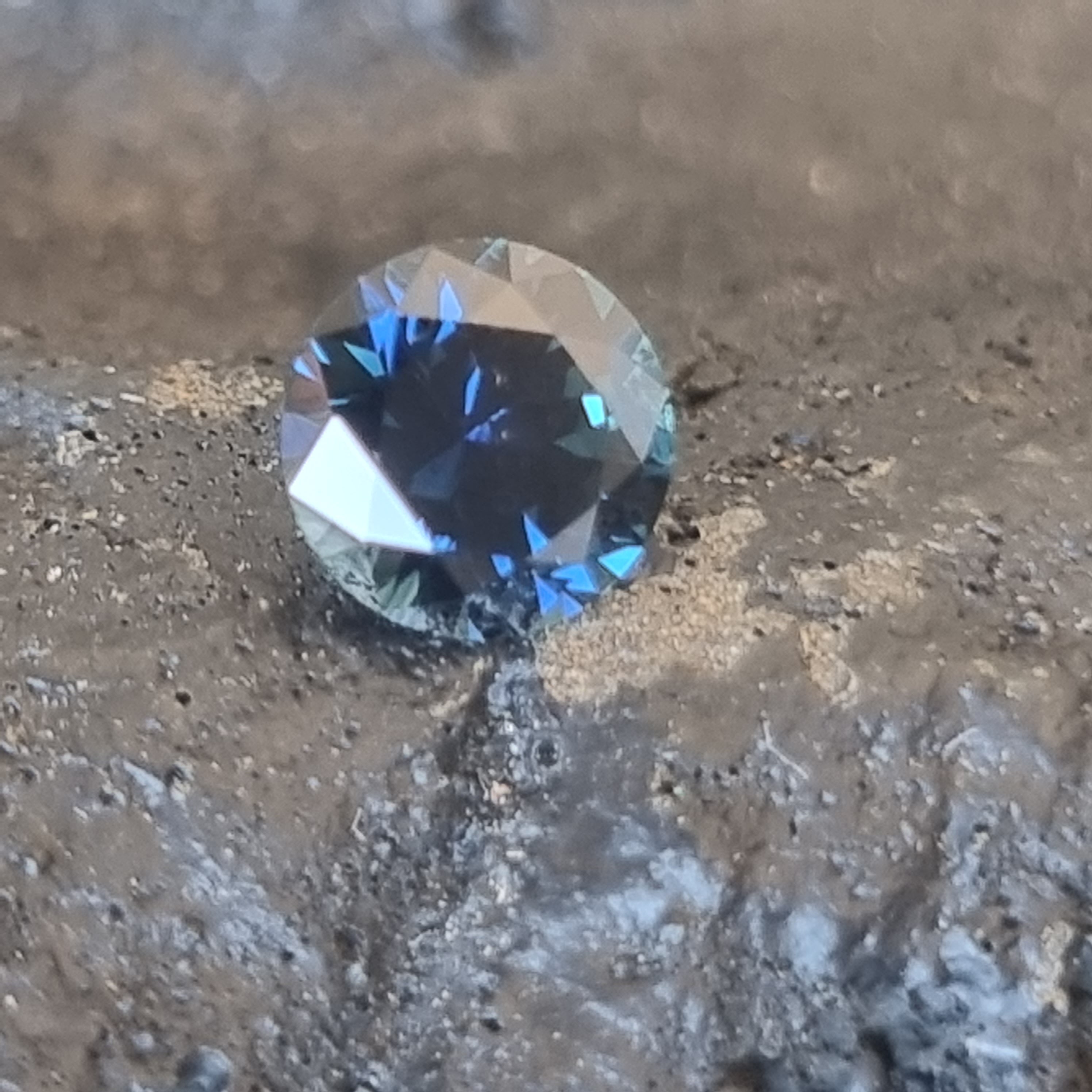 Blue brilliant sapphire 1.03ct (S.B.BR.204)